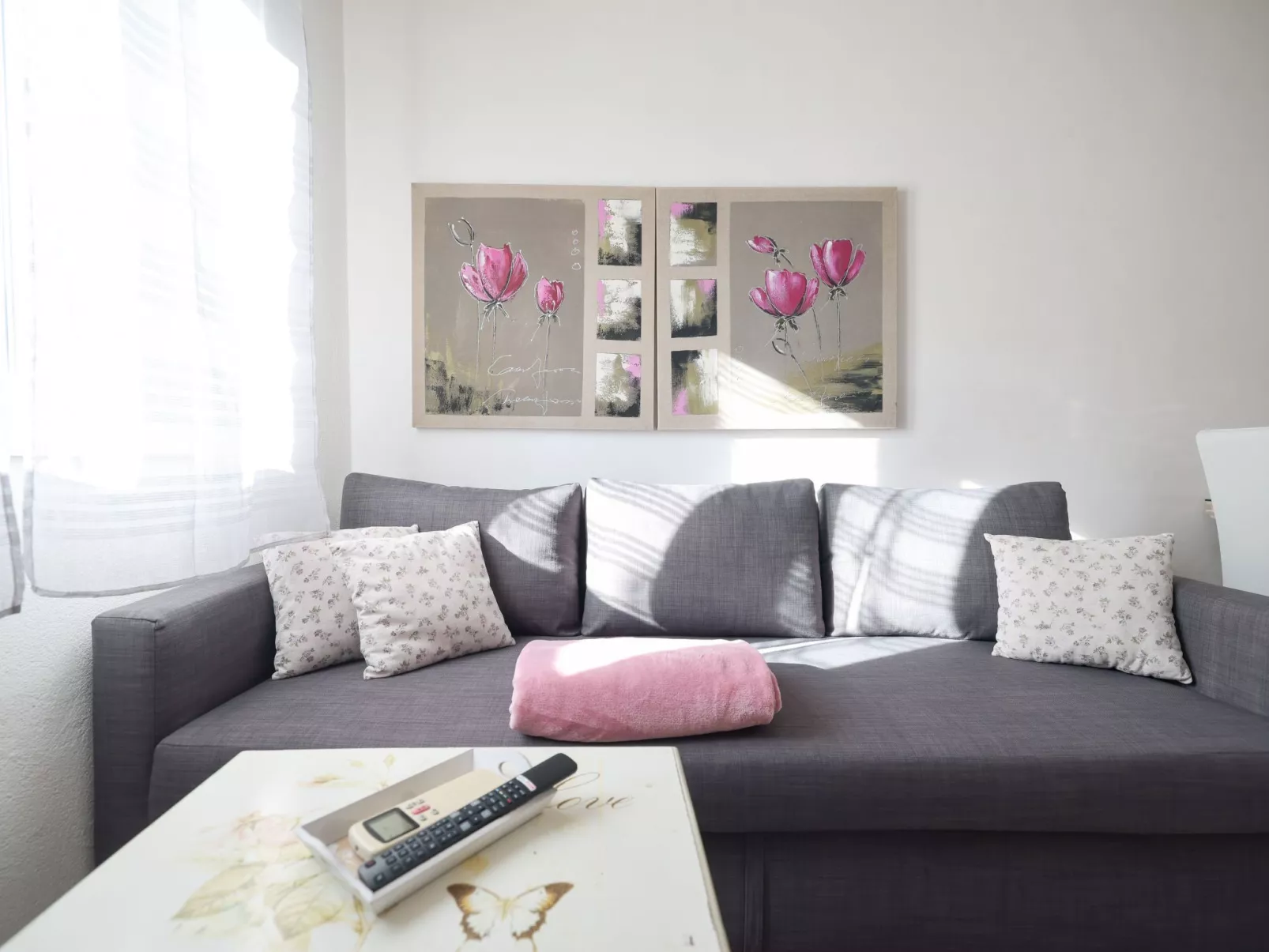 Modern eingerichtete Ferienwohnung mit großer privater Terasse, Außendusche und - Image-tags.info