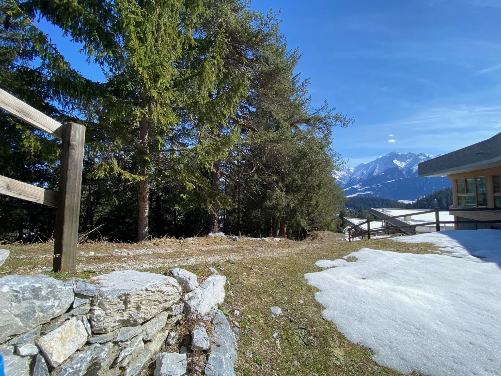Alp Resort Ski In/Ski Out, (Laax Murschetg). 4.5 Zimmerwohnung - Buiten
