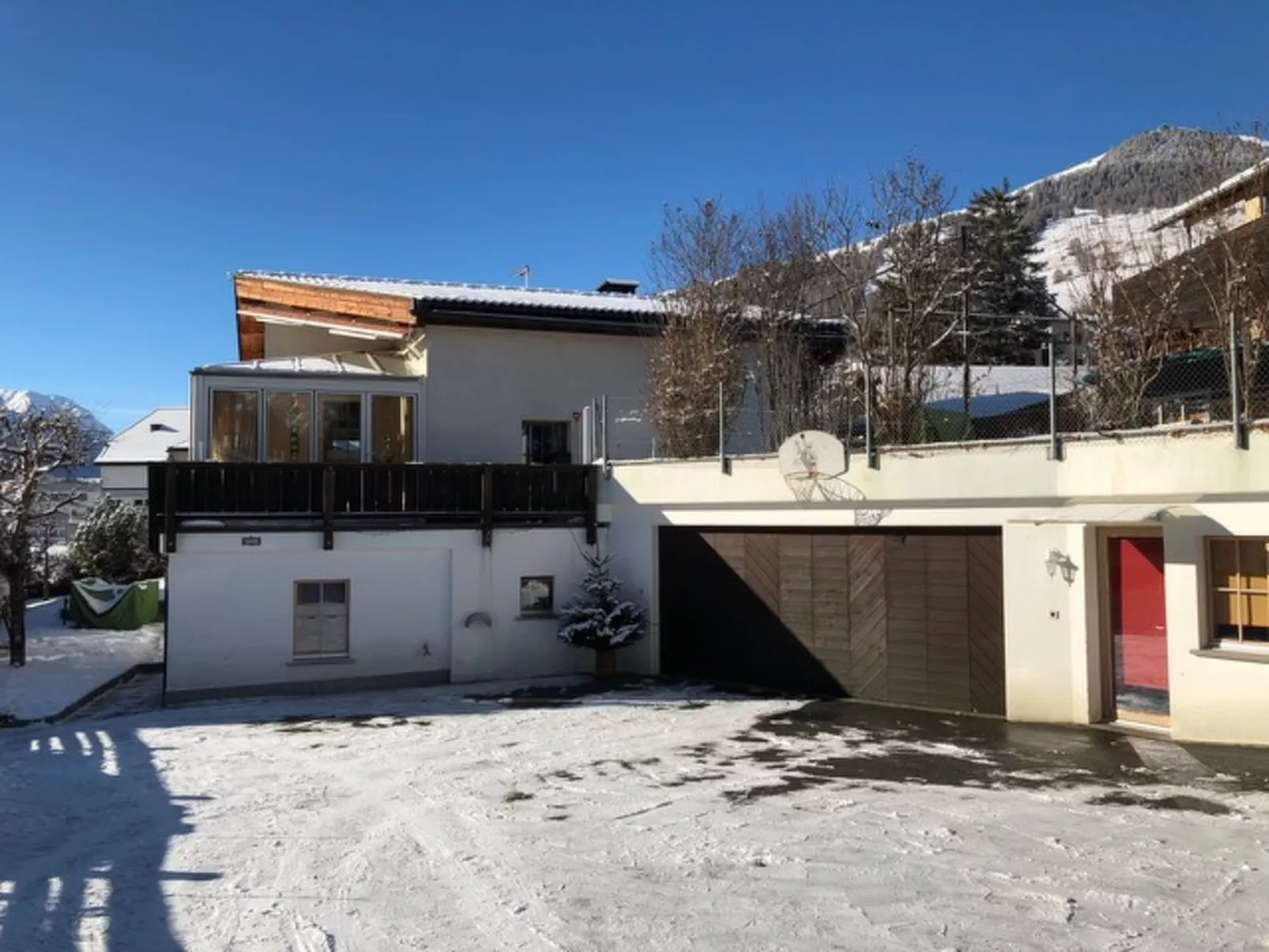 Chasa Bazzi, (Scuol). - Buiten