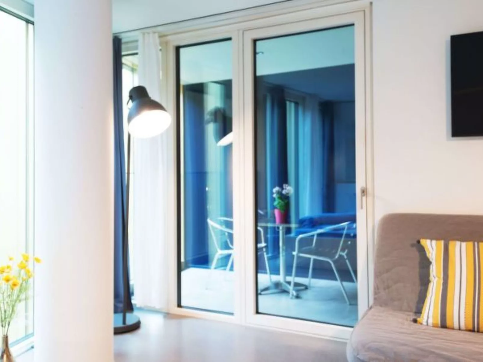 LU Schatzturm II - Allmend HITrental Apartment - Binnen