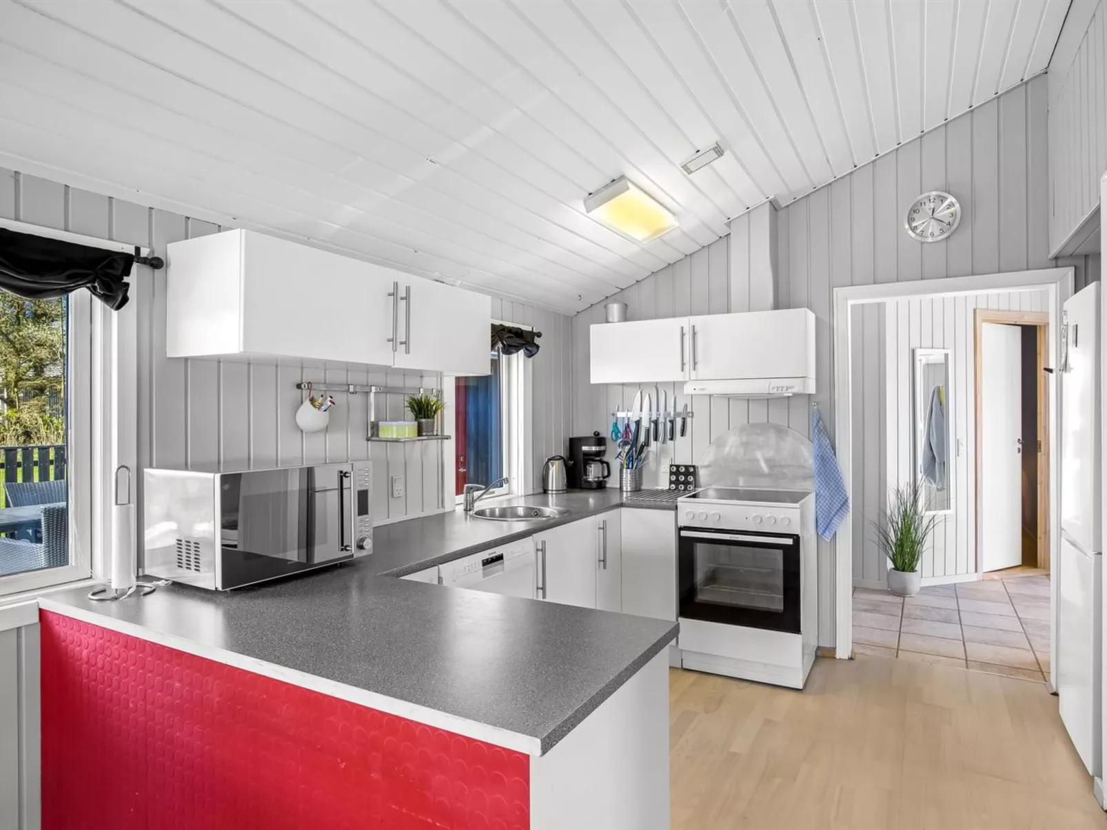 "Kiana" - 800m from the sea - Binnen