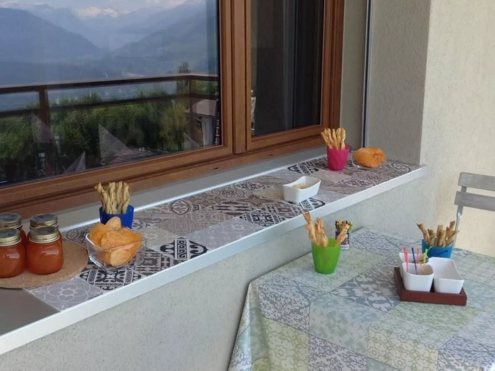 Neue 2 1/2-Zimmer-Ferienwohnung Crans-Montana - Randogne - Binnen