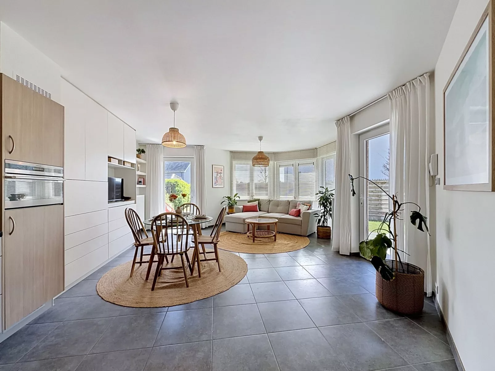 Petite Oasis with garden - Binnen