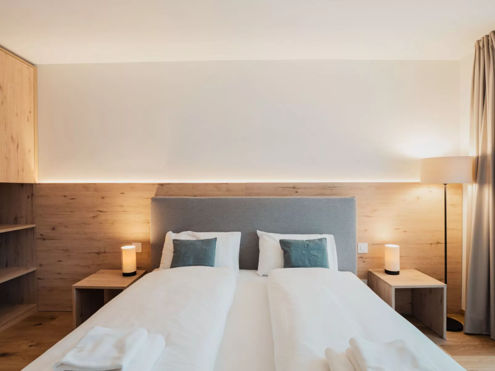 Alpine Apartments, (San Bernardino). - Binnen