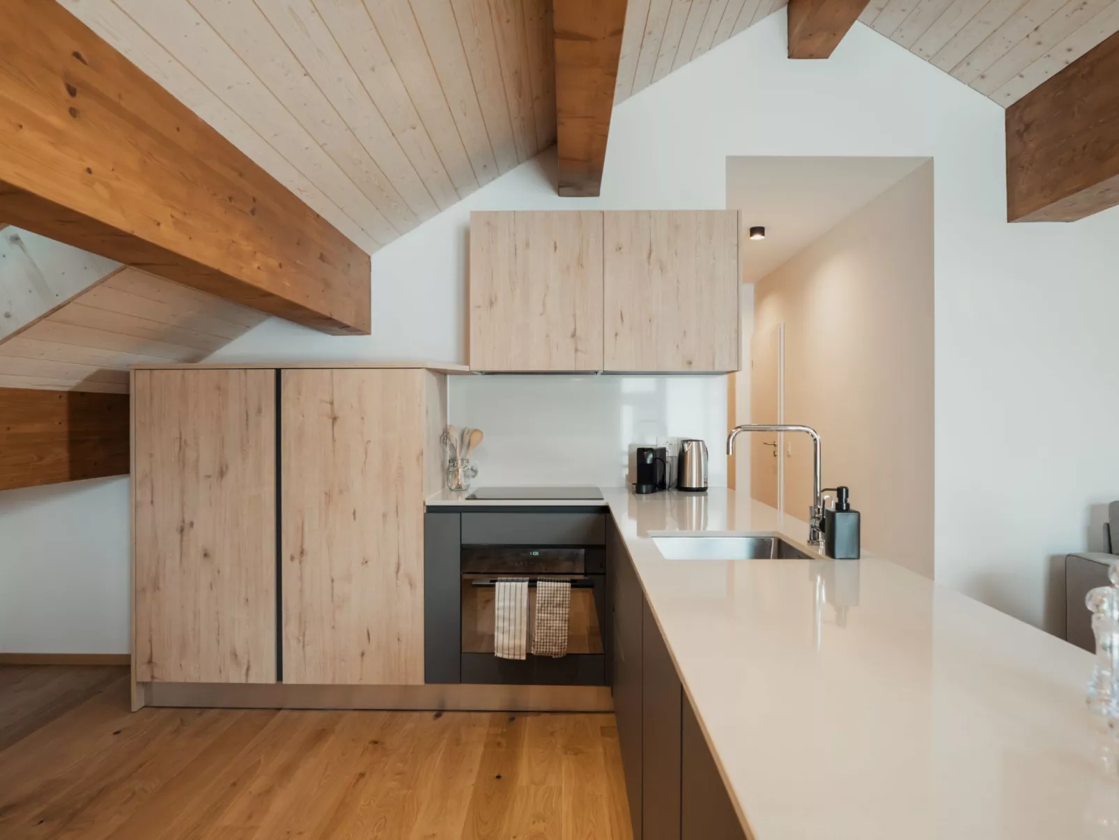 Alpine Apartments, (San Bernardino). - Binnen