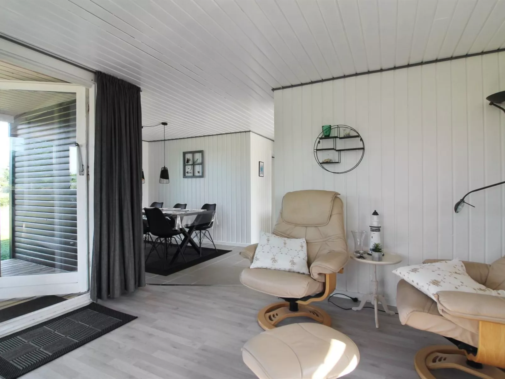 "Demus" - 900m from the sea - Binnen