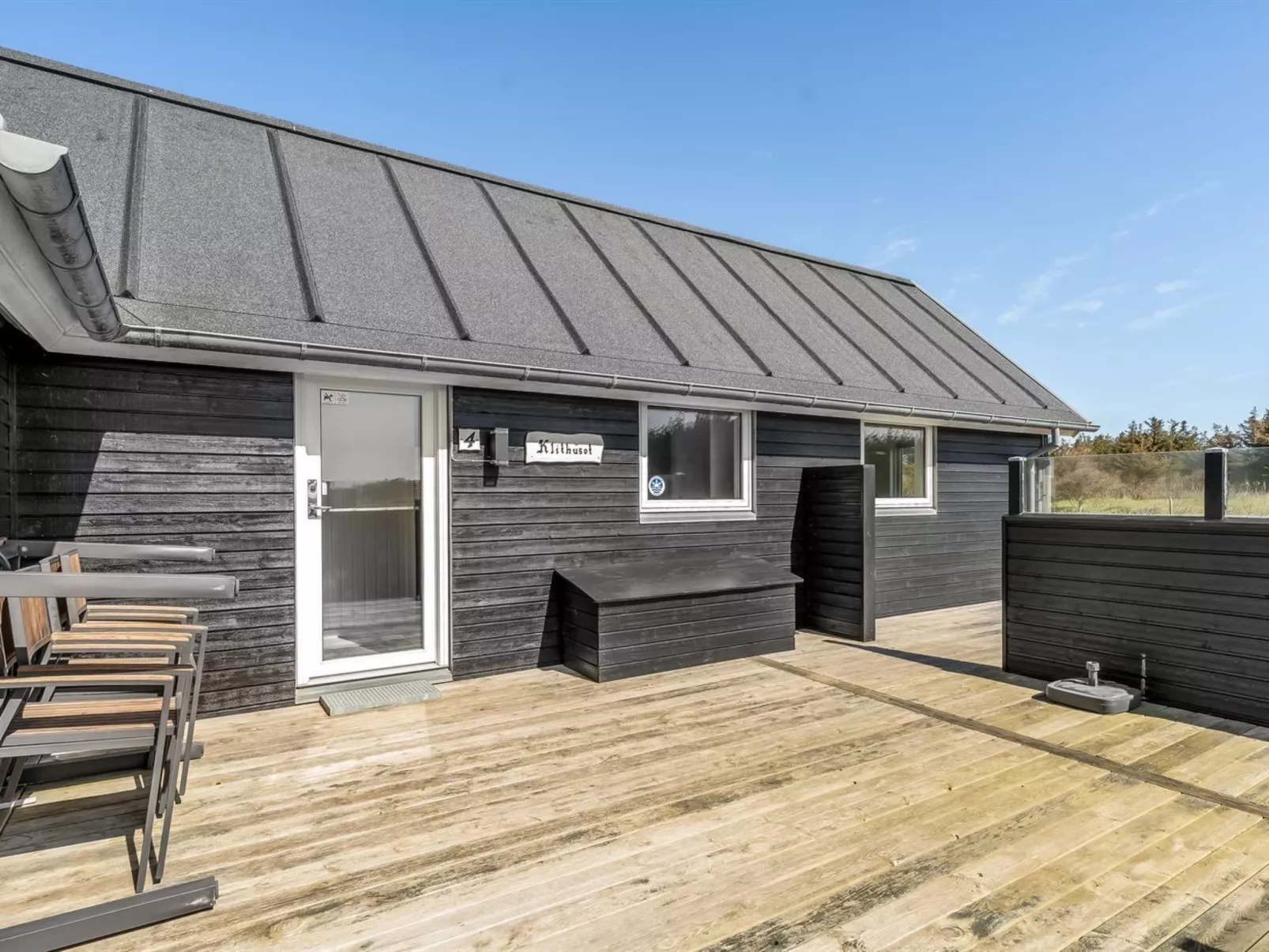 "Carelle" - 300m from the sea - Buiten