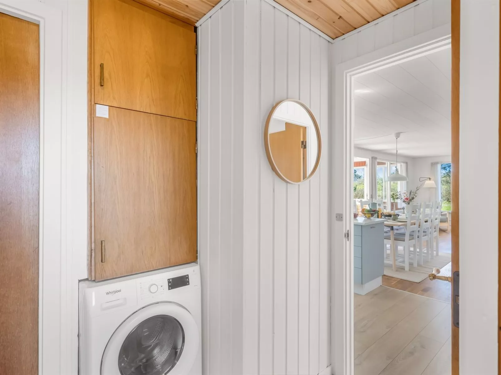 "Toti" - 500m from the sea - Binnen