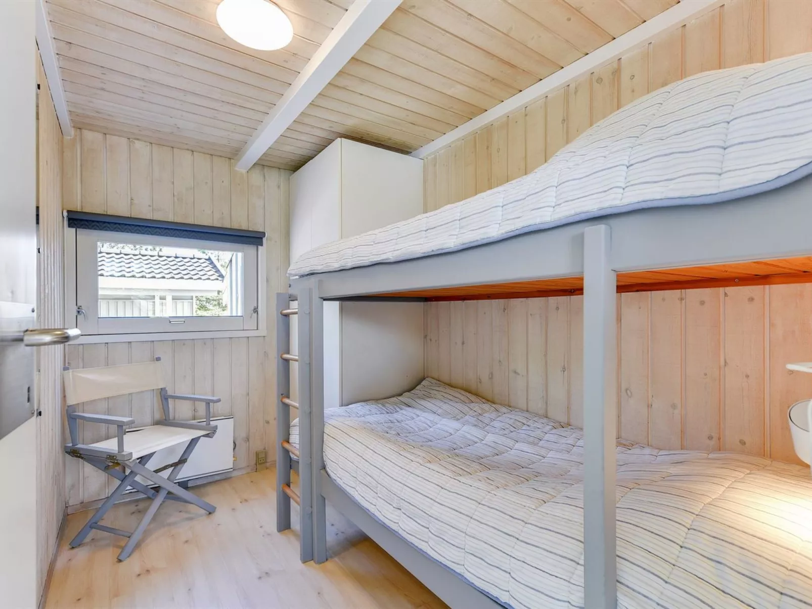 "Immi" - 1.5km from the sea - Binnen