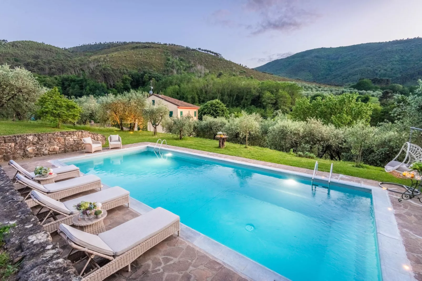 Citrus Charm Farmhouse - Zwembad
