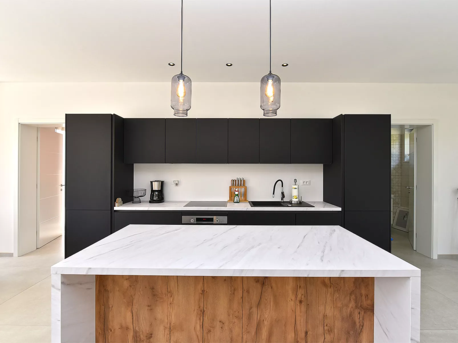 House 2117 - Binnen