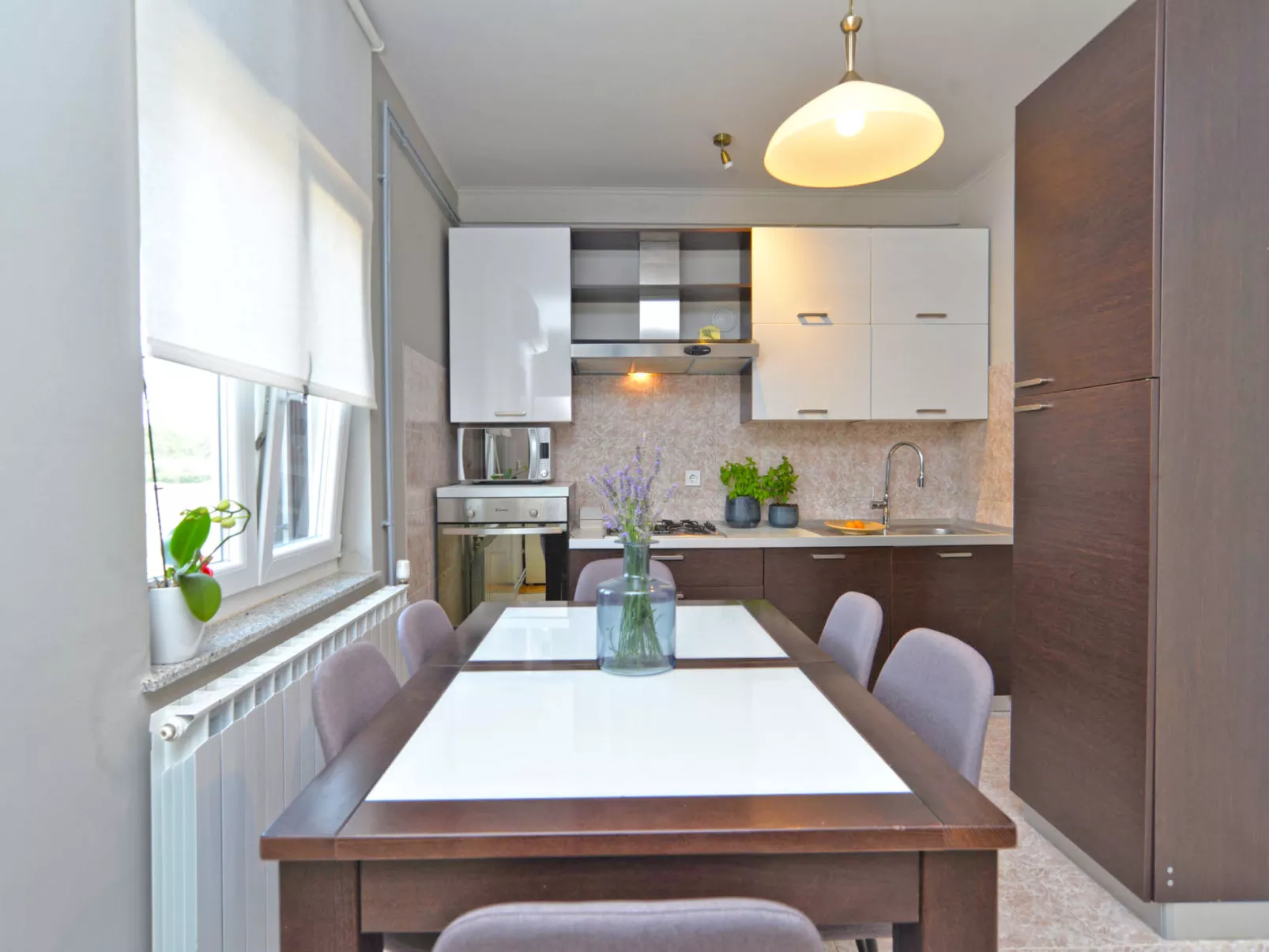 House 2174 - Binnen