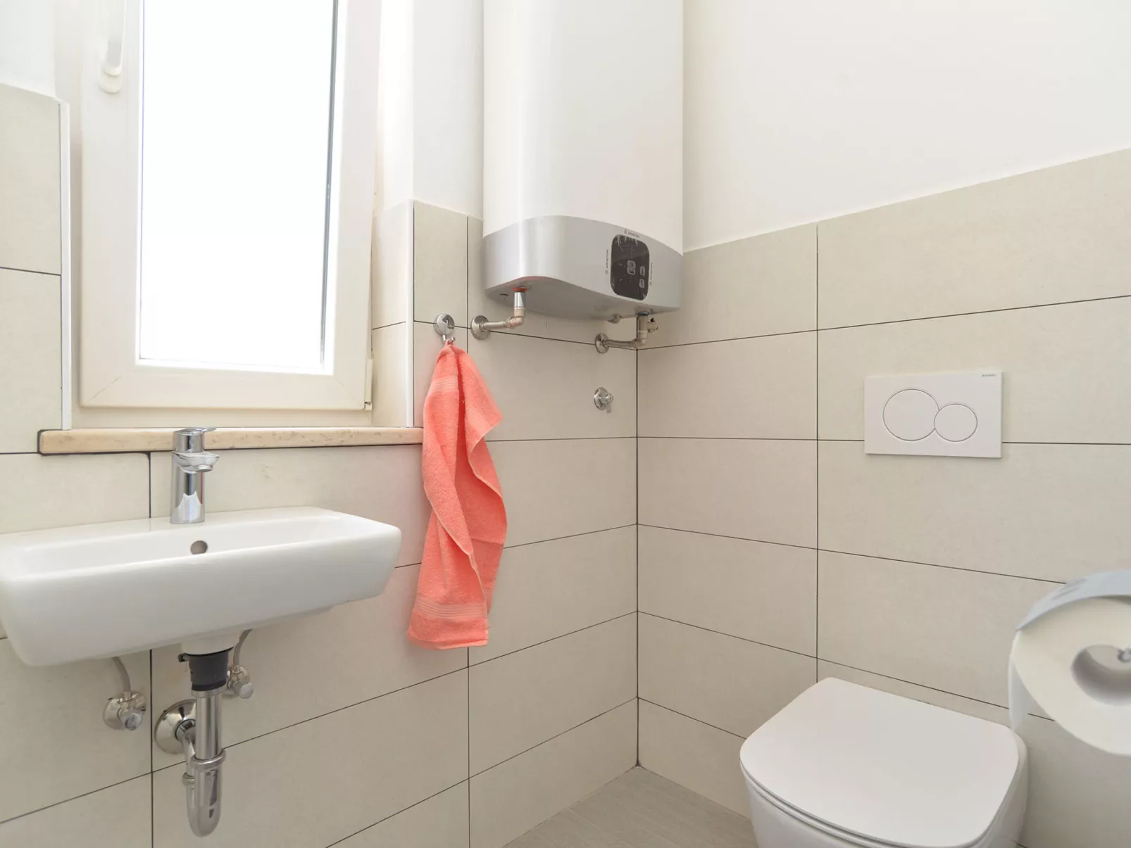 House 2136 - Binnen