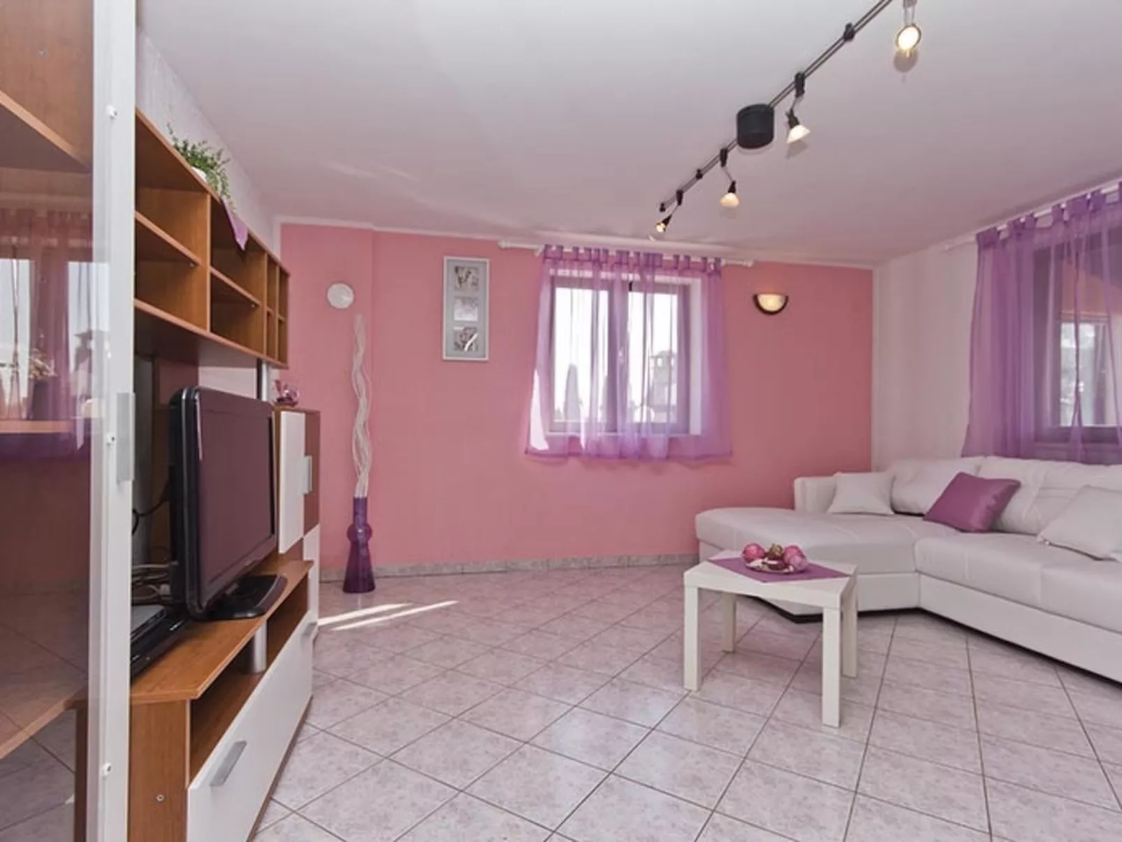 House 526 - Binnen