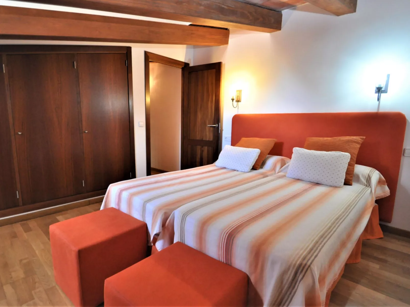 CAS BORRASSOS- Finca con piscina privada a 10 minutos de Palma.. BBQ. Wifi - Wi - Binnen