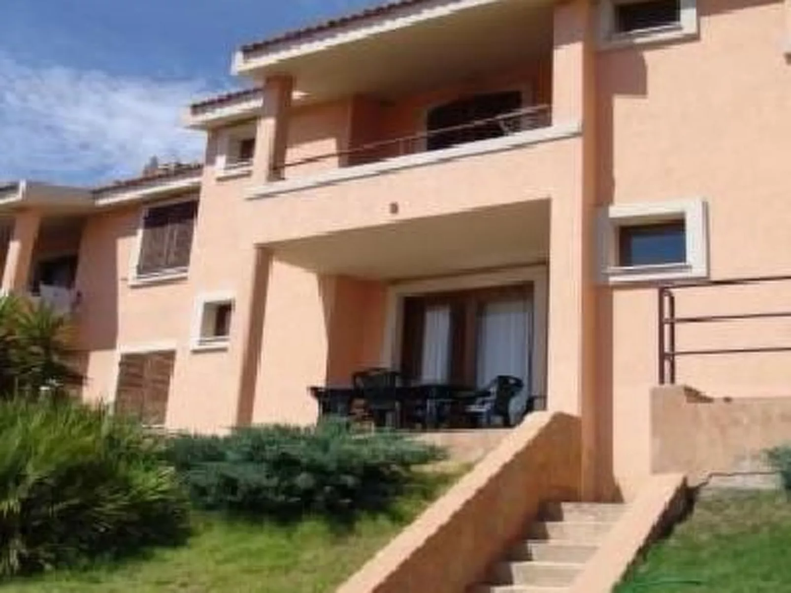 Tolle Wohnung in Villaputzu mit Terrasse und Grill - Buiten