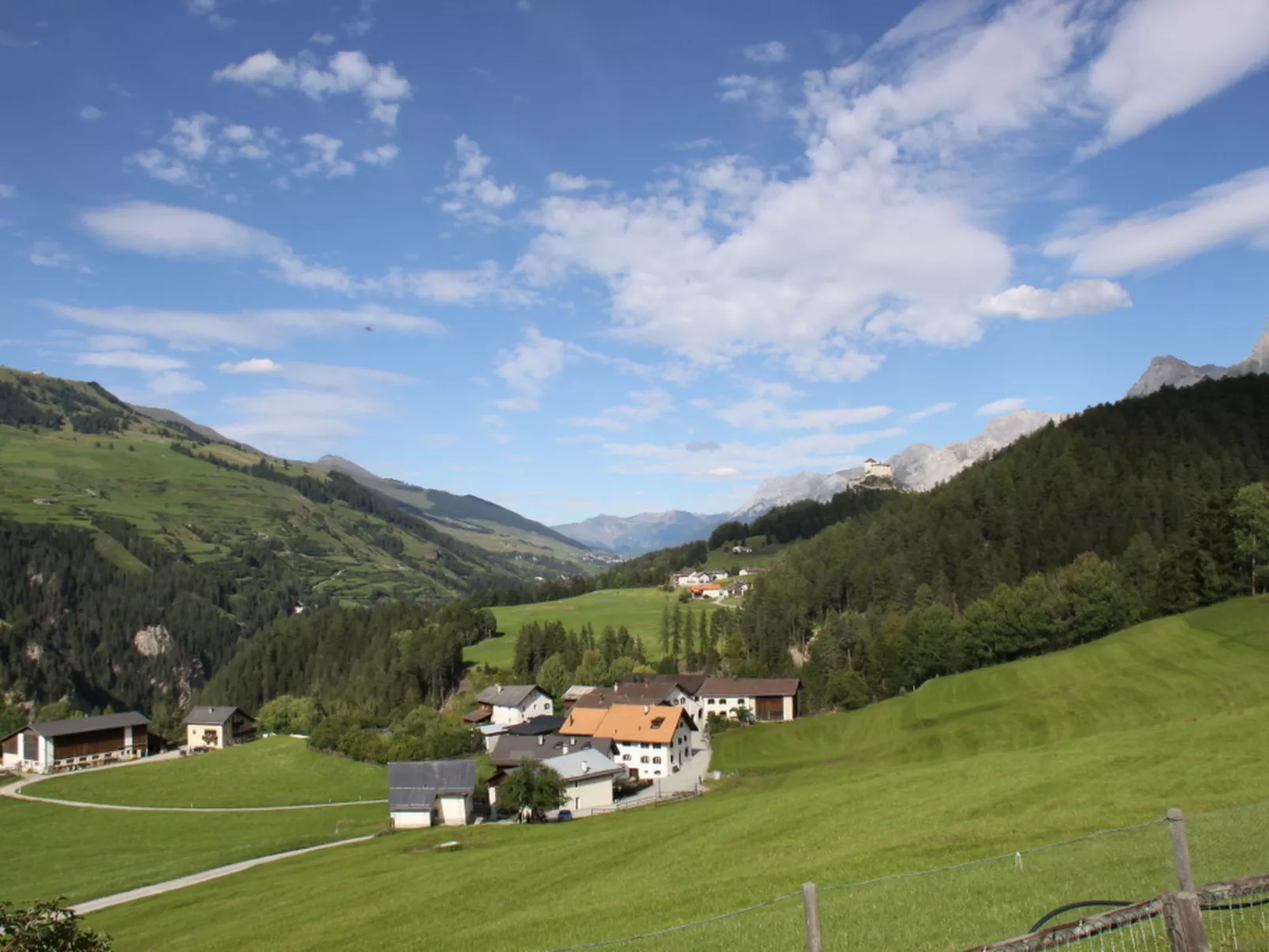 Forsthaus Falkenstein, (Tarasp). - Buiten