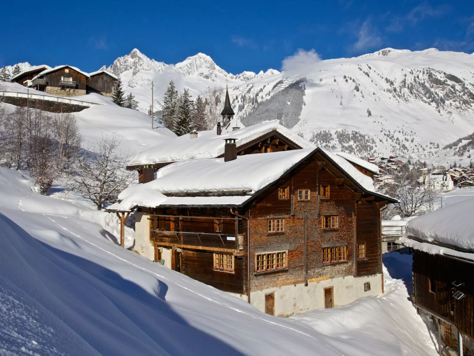 Tgèsa Surrein Giassa10, (Sedrun/Surrein). - Buiten
