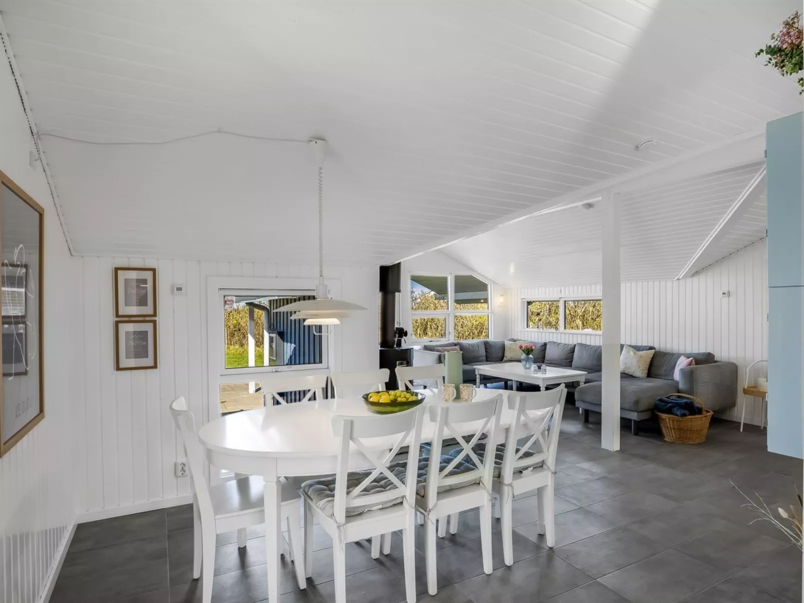 "Halona" - 400m from the sea - Binnen