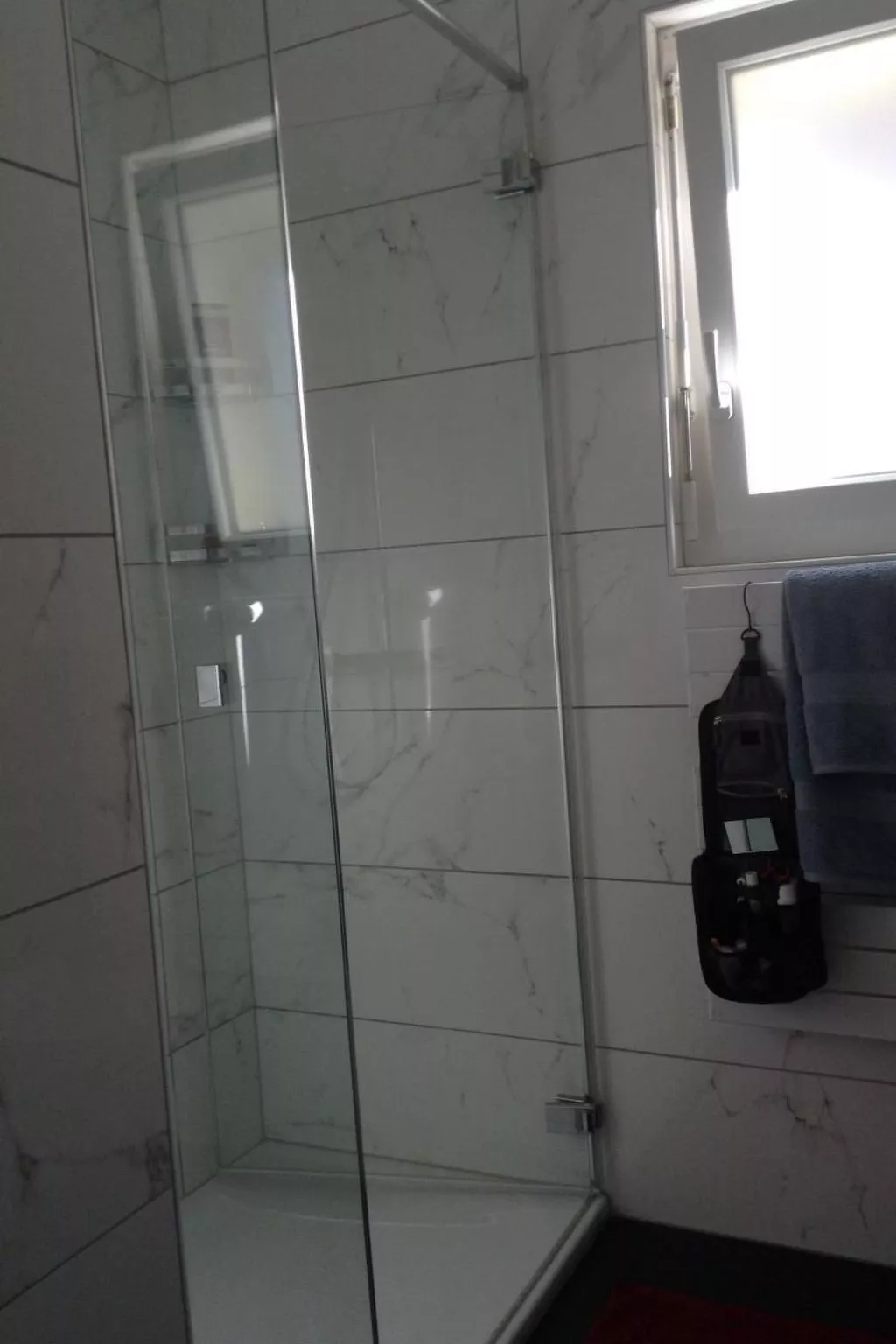Neue 2 1/2-Zimmer-Ferienwohnung Crans-Montana - Randogne - Binnen