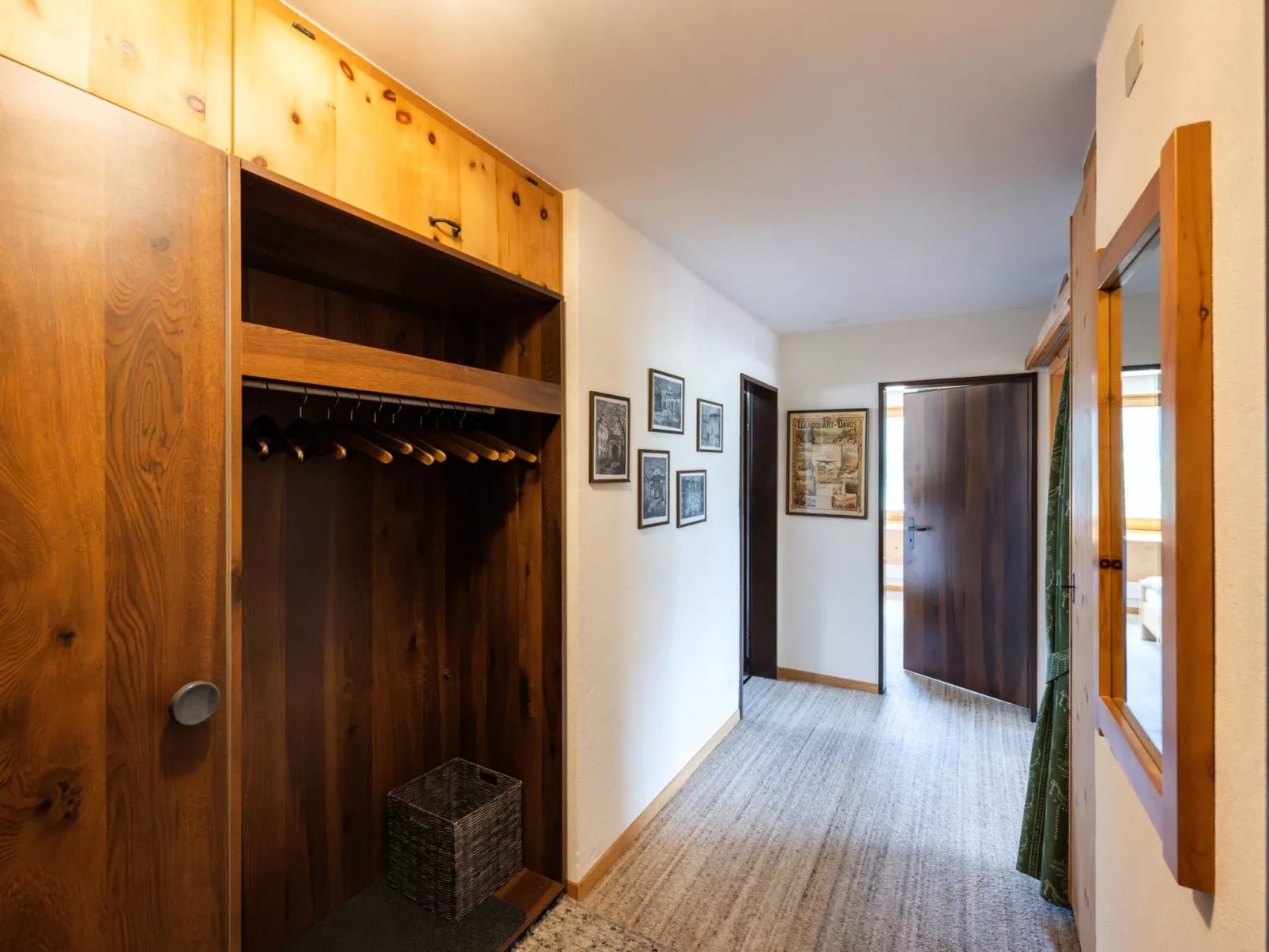 2½-Zimmerwohnung - Binnen