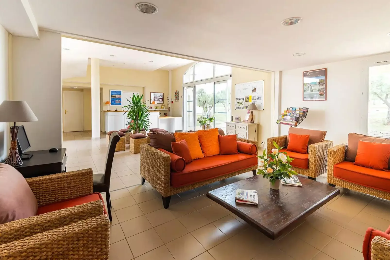 Le Domaine De Bourgeac 4 Rooms Apartment 8 pax Mezz OTA - Woonkamer