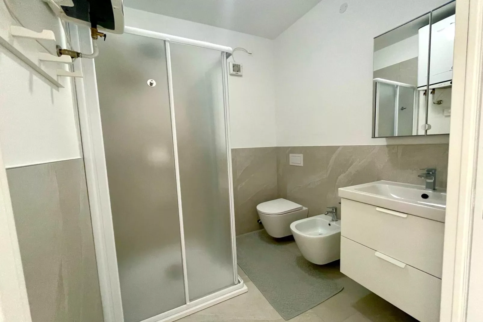 Girasole 3B - Badkamer