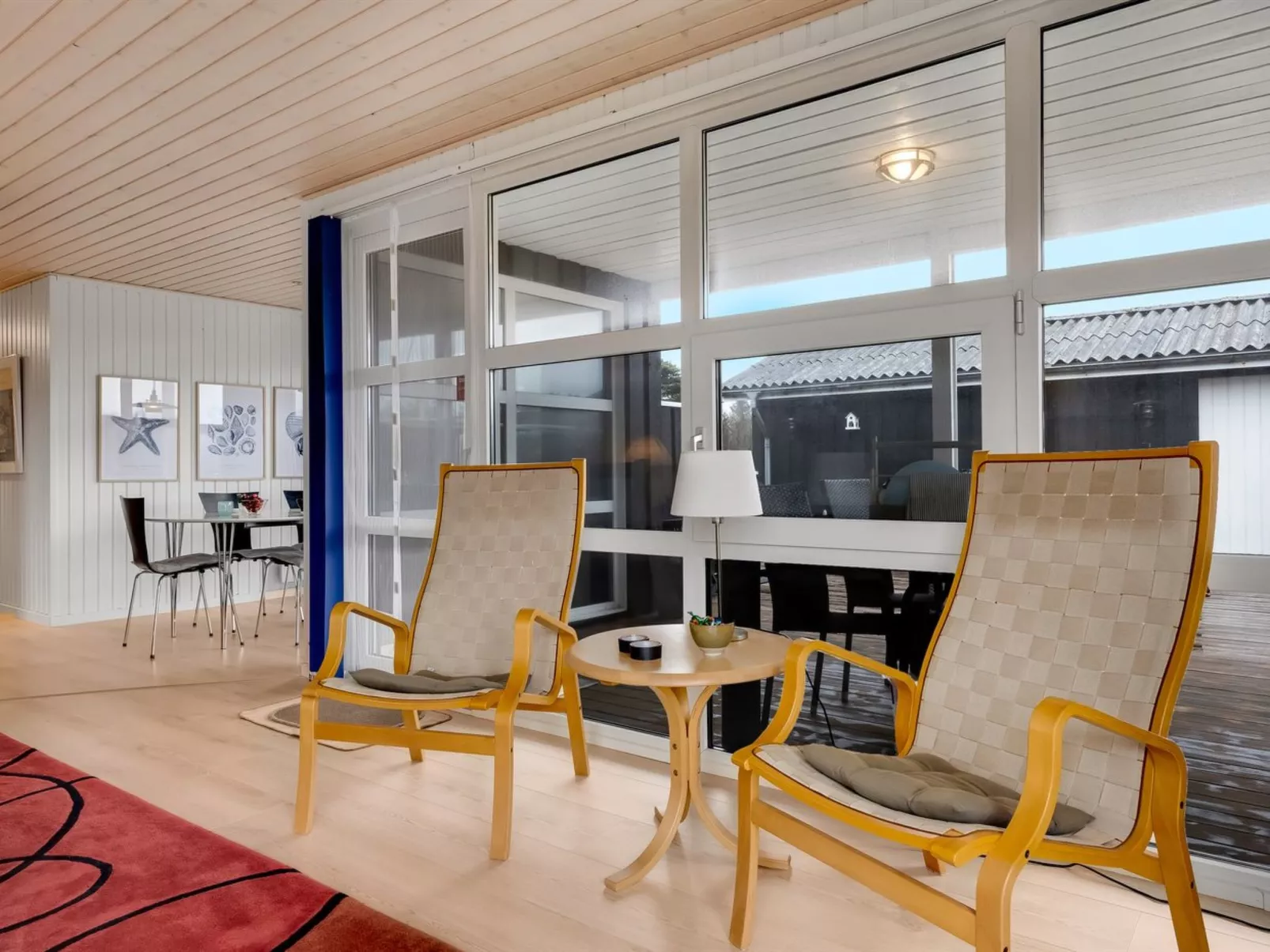 "Pertti" - 400m from the sea - Binnen