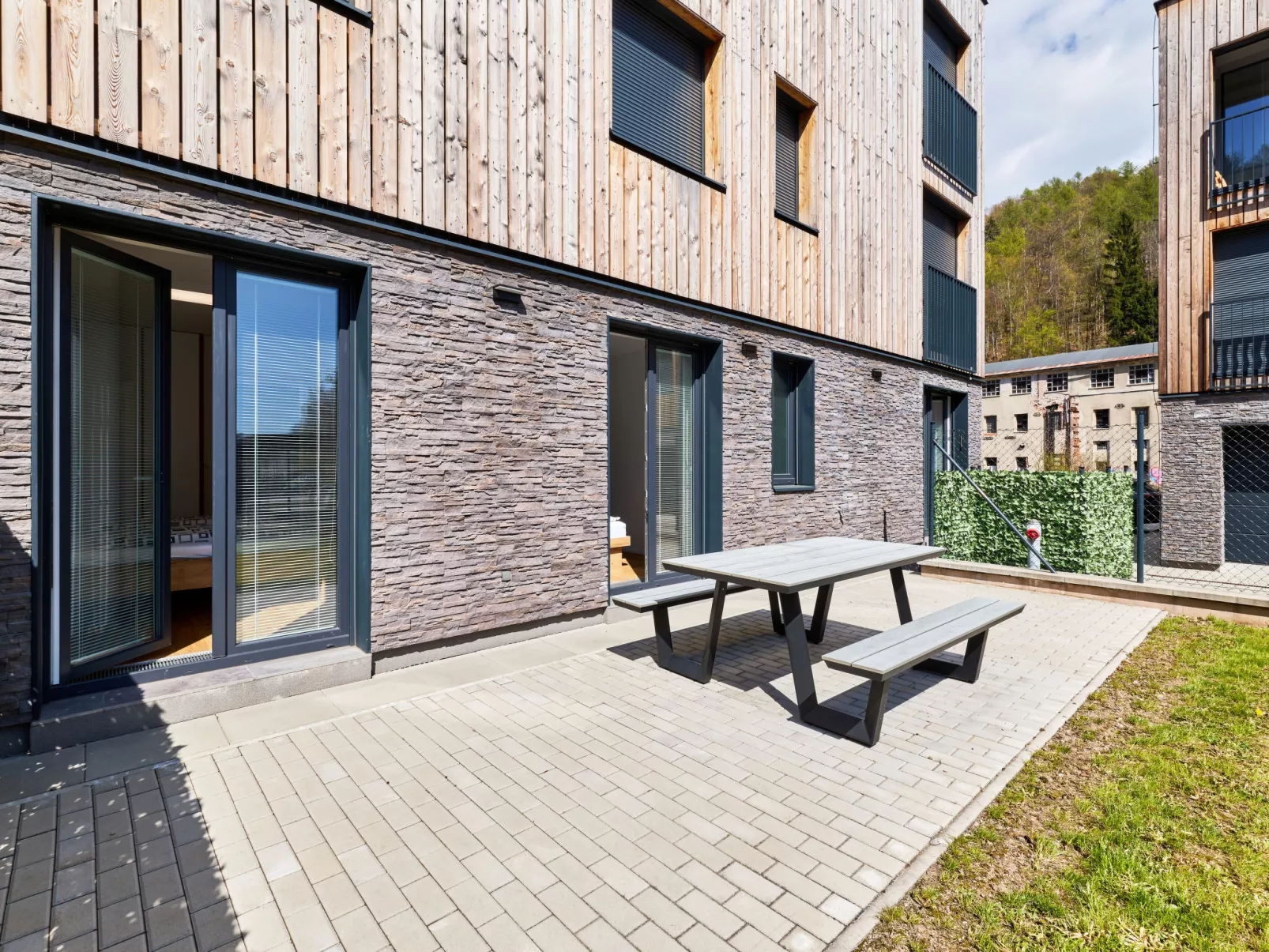 Chic Mountain Terrace Lounge - Buiten