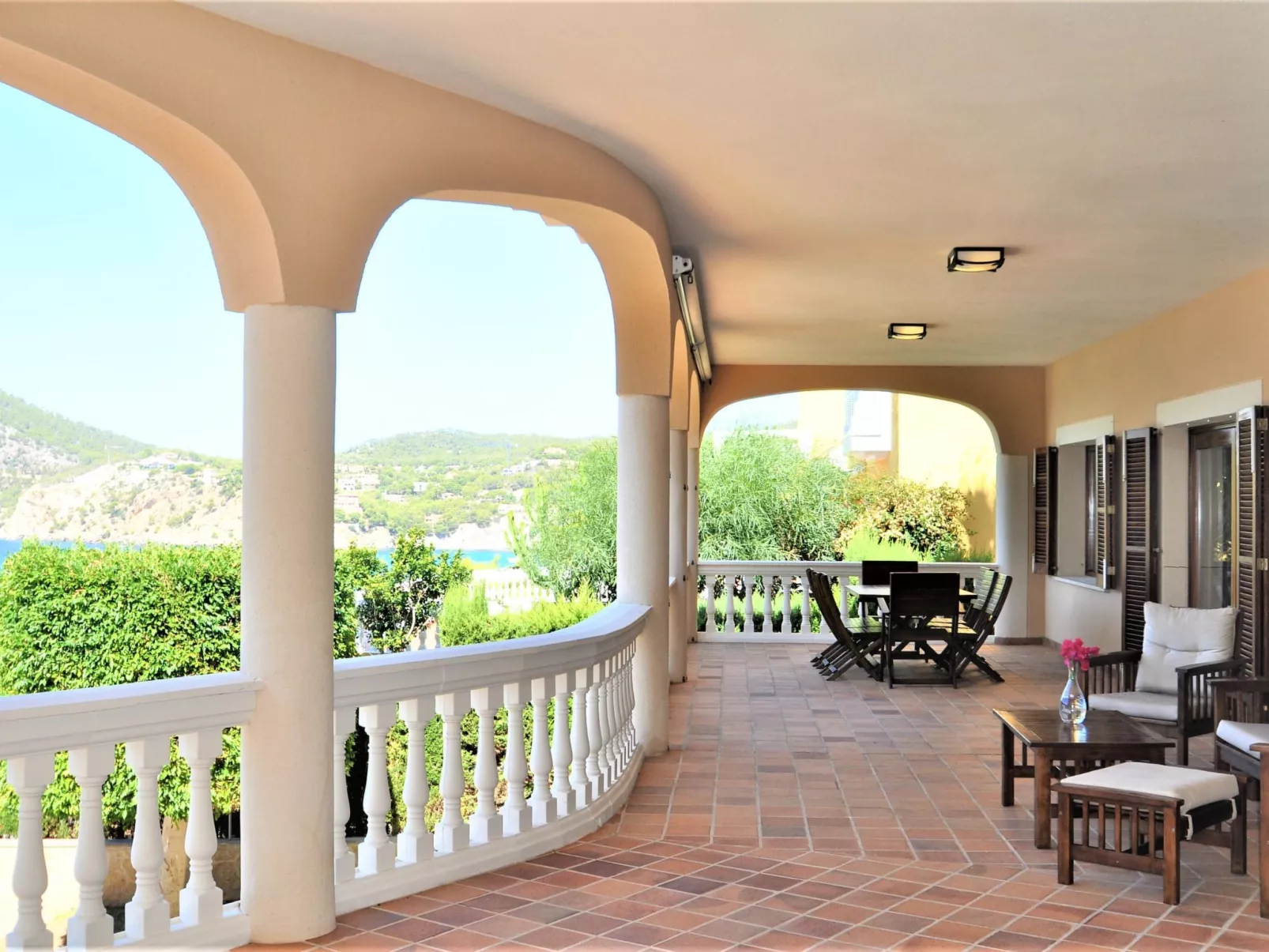 Villa CA TOTHOM con vistas al mar Camp de Mar para 8 personas (4 habitaciones) - Buiten