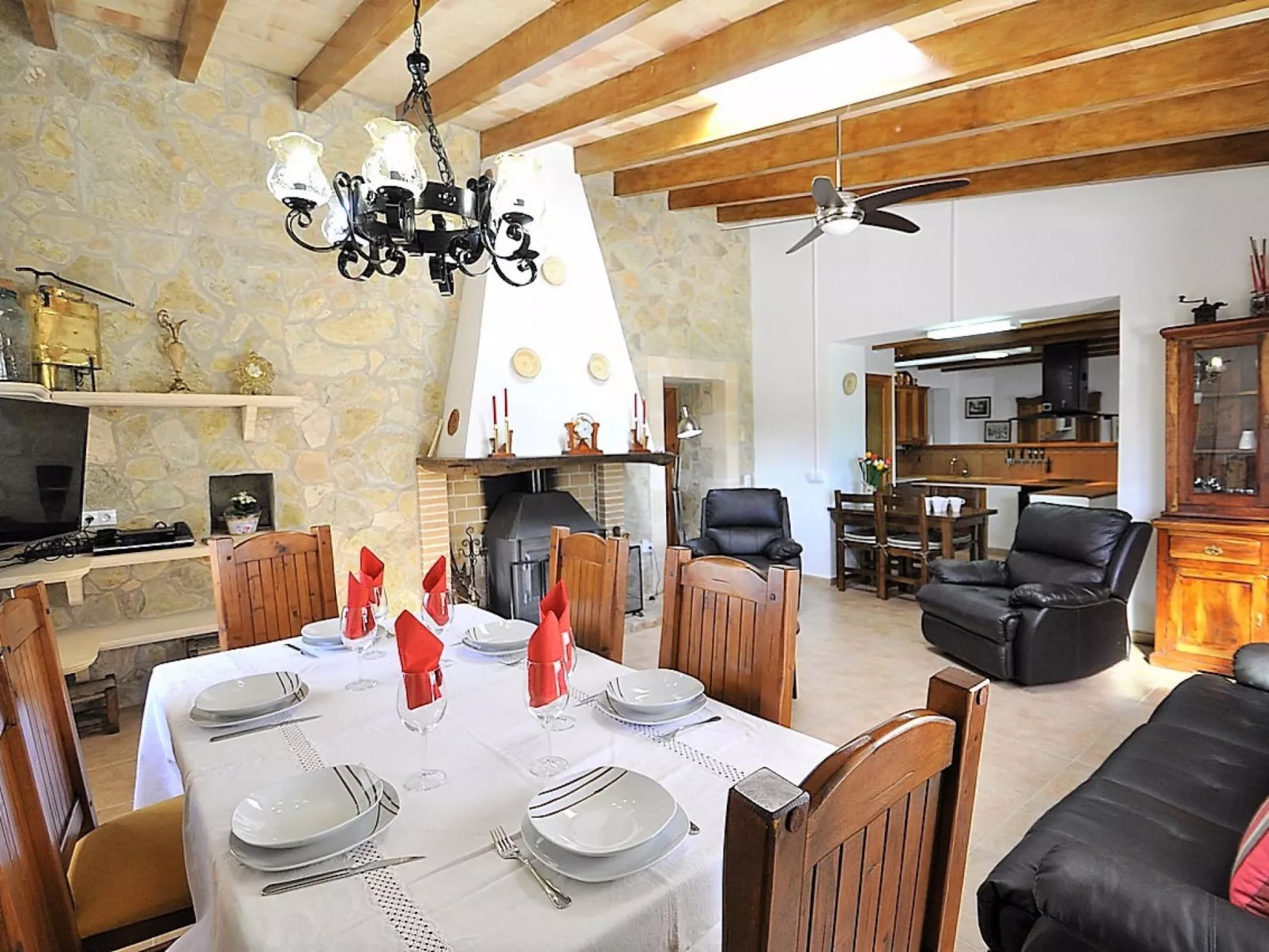 Finca SON VANRELL -Finca Rústica en Montuiri. Piscina Privada. Mallorca - WiFi - Binnen