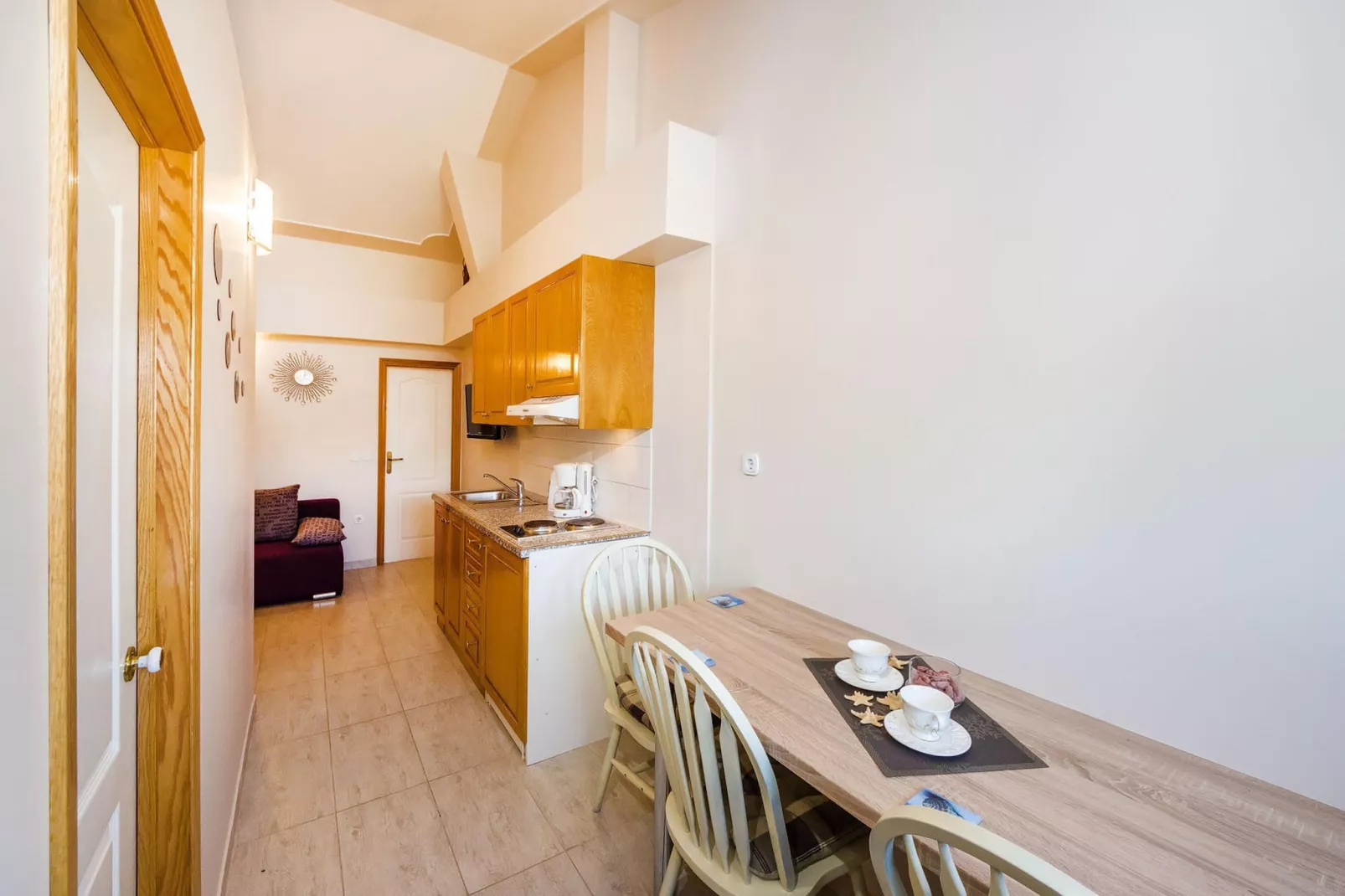Beachfront apartment Mareo 6 - Eetkamer
