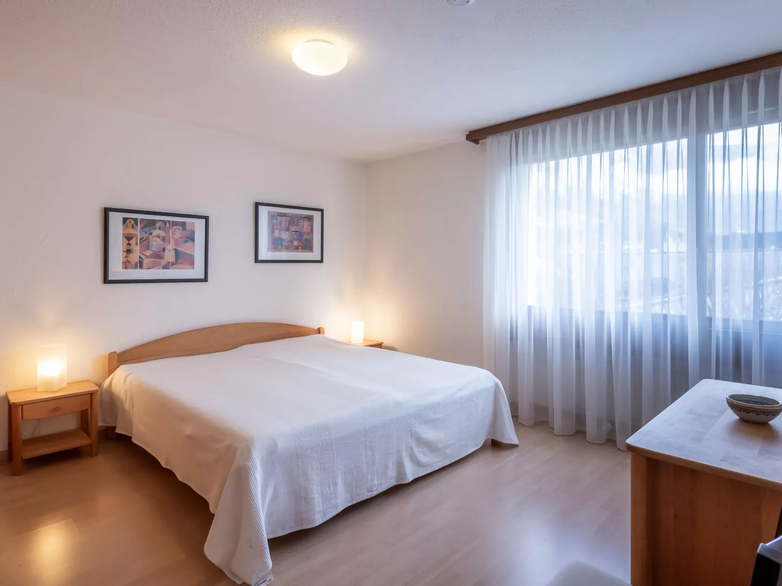 Putzprinz Gujan Ferienwohnung, Haus Surmir B / 16, (Flims Waldhaus). 2.5-Zimmer - Binnen