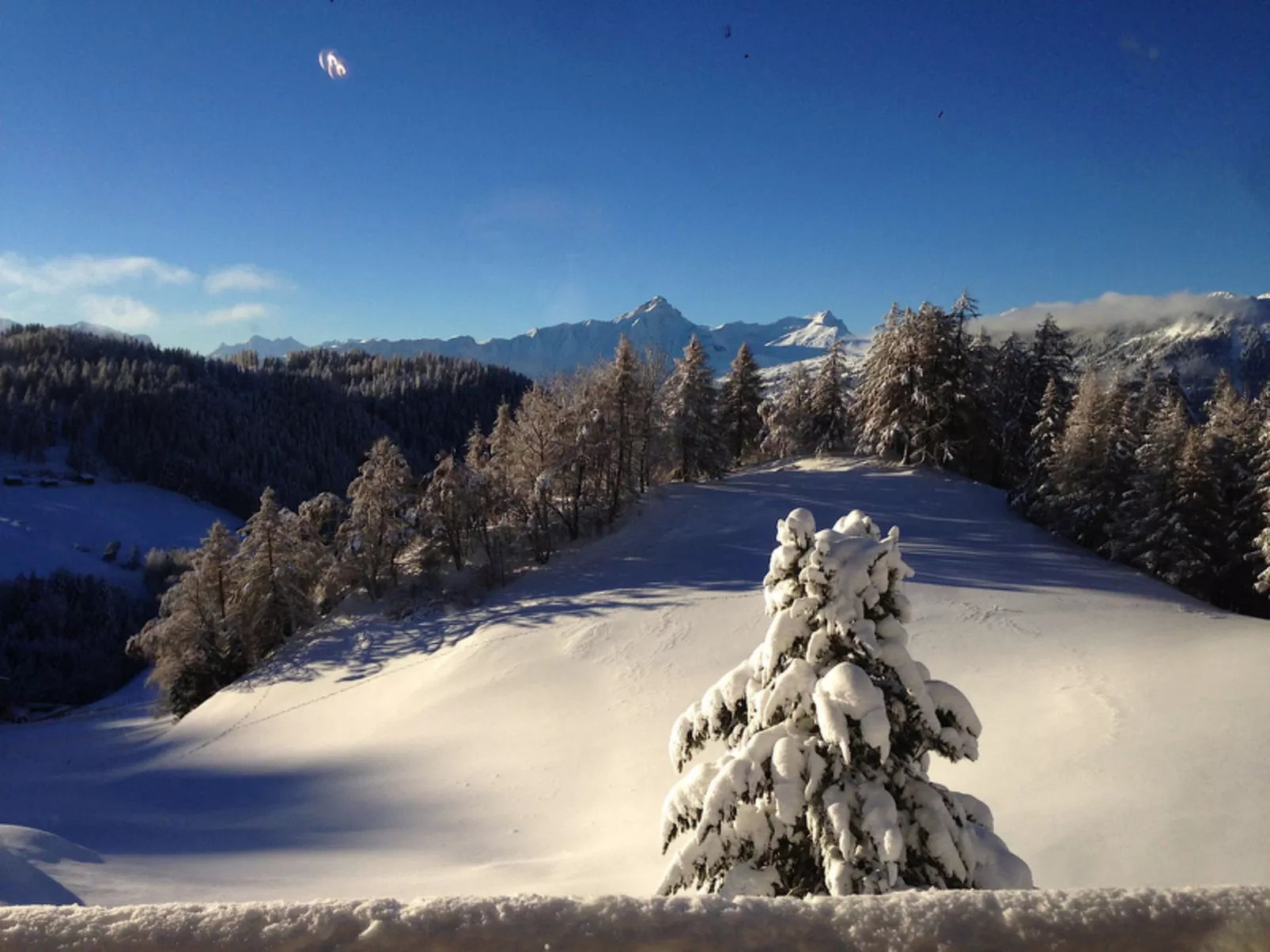 Chalet Lieuretta da Tscharfs, (Feldis). - Buiten