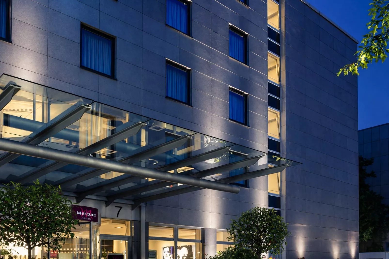 Hotel Düsseldorf - Standard Double Room - Buitenkant zomer