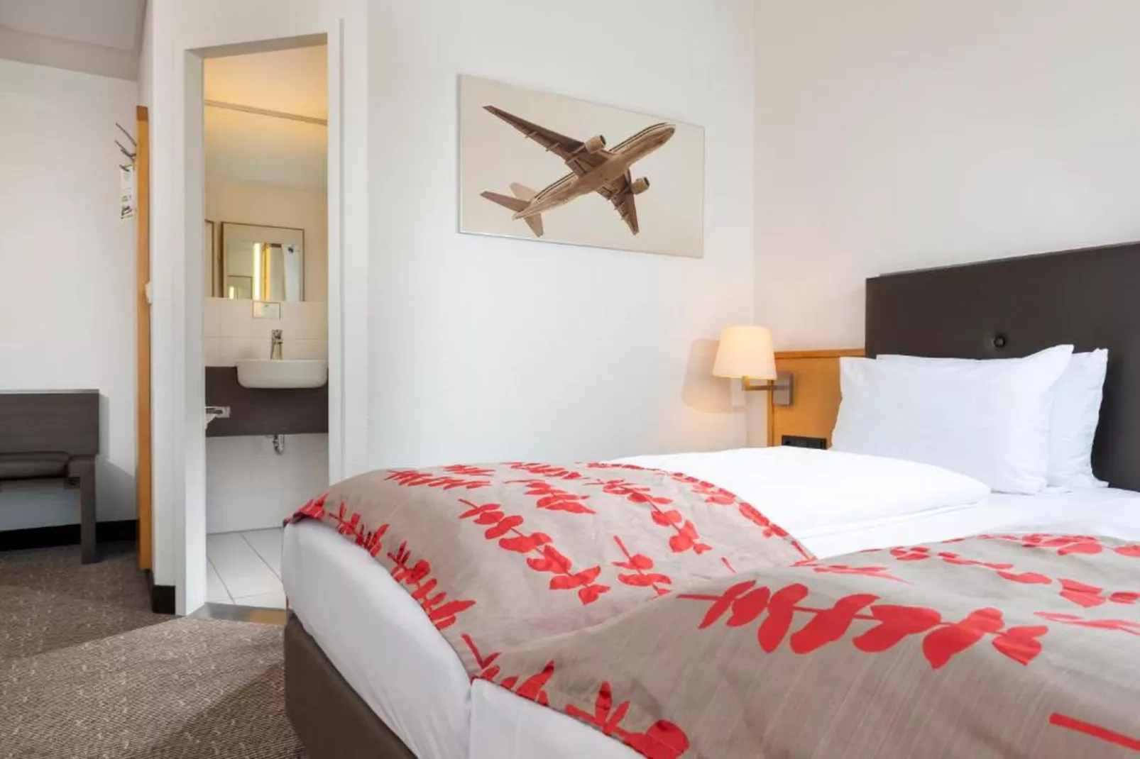 Holiday Inn Frankfurt Neu-Isenb - Standard Double Room - Slaapkamer