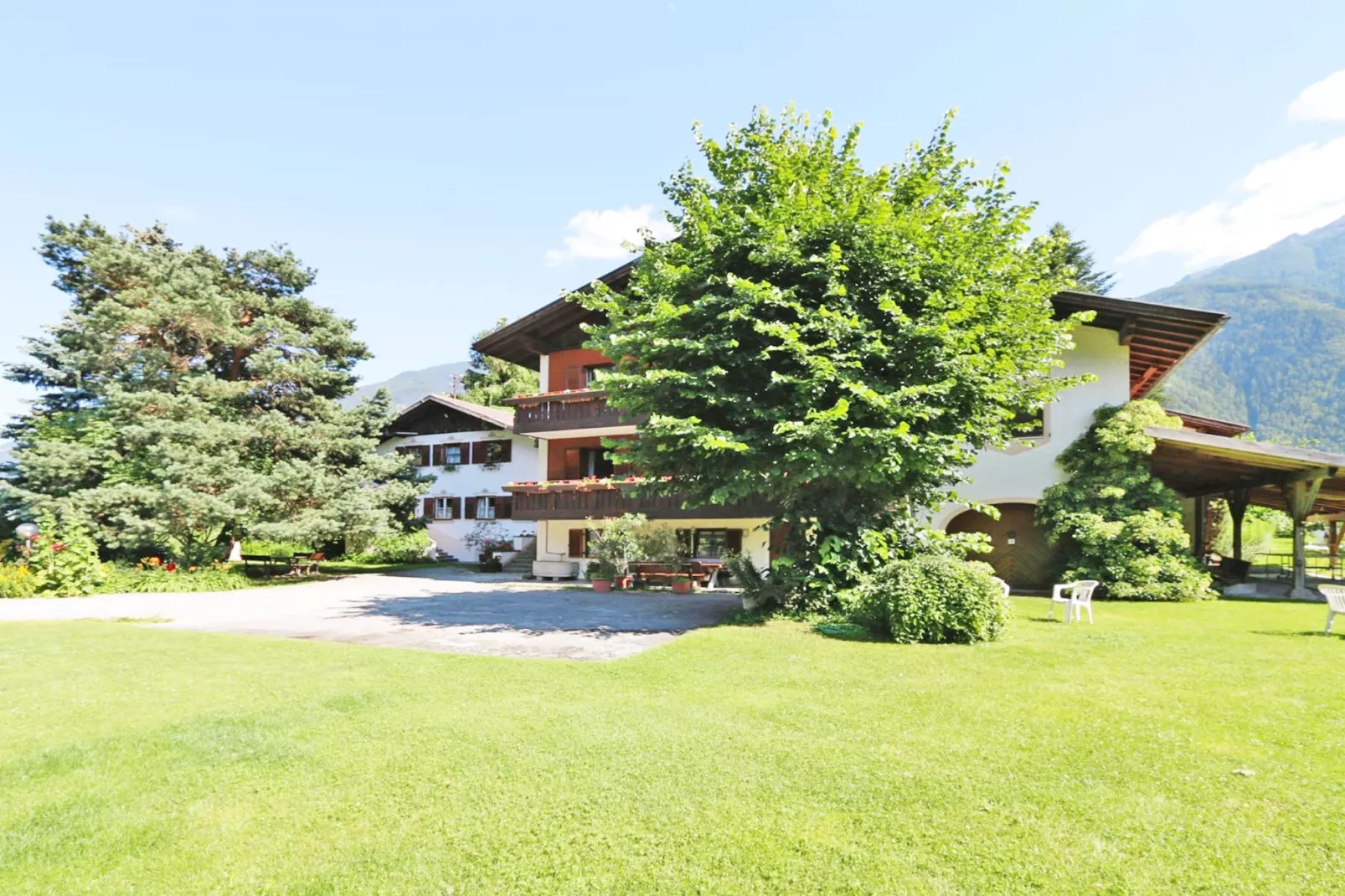 Residence Gritschhof - Tuinen zomer