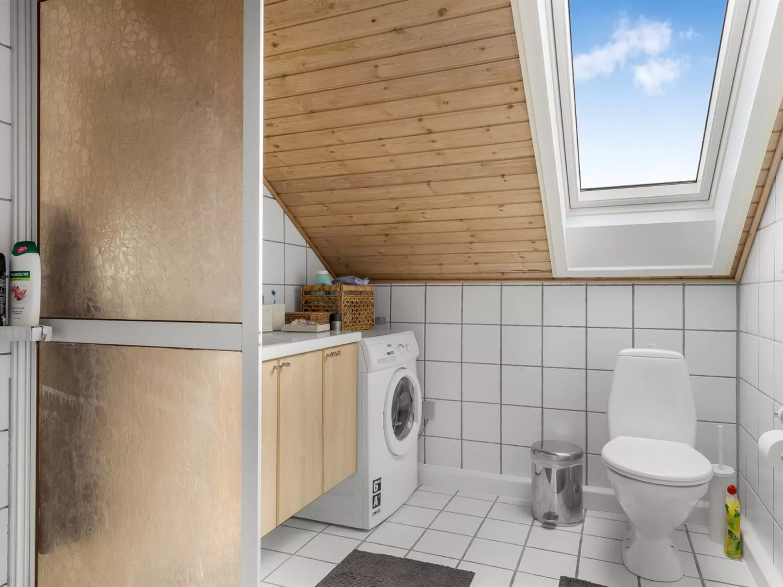 "Aswith" - 2.3km from the sea - Binnen