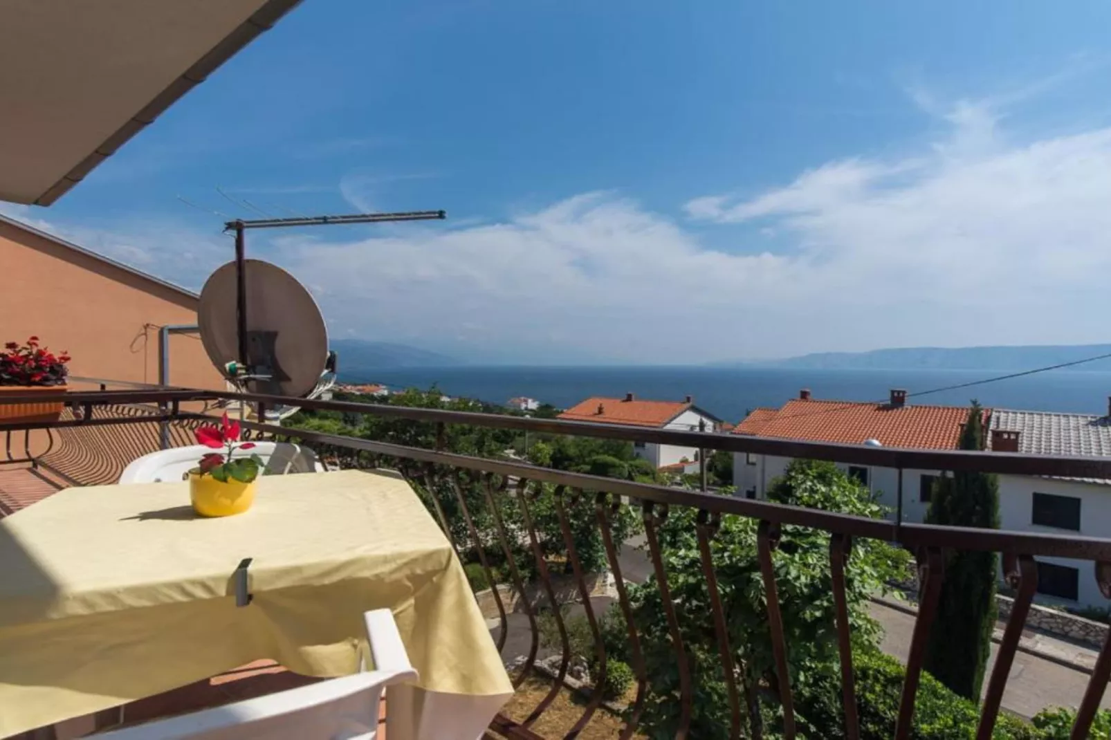 Apartments Marko - Three Bedroom Apartment with Sea View - Terrasbalkon