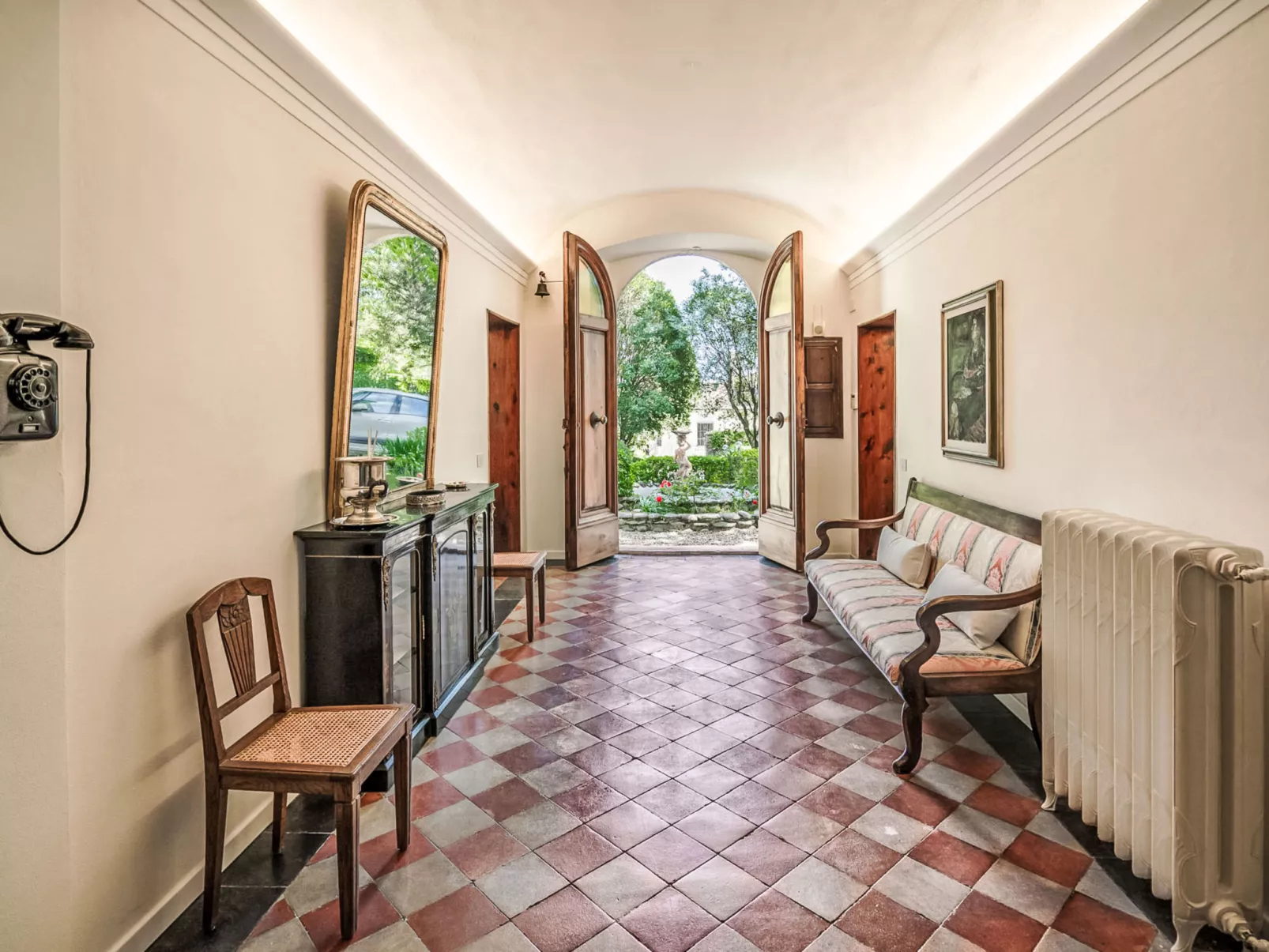 Villa mit Garten und privatem Pool - Binnen