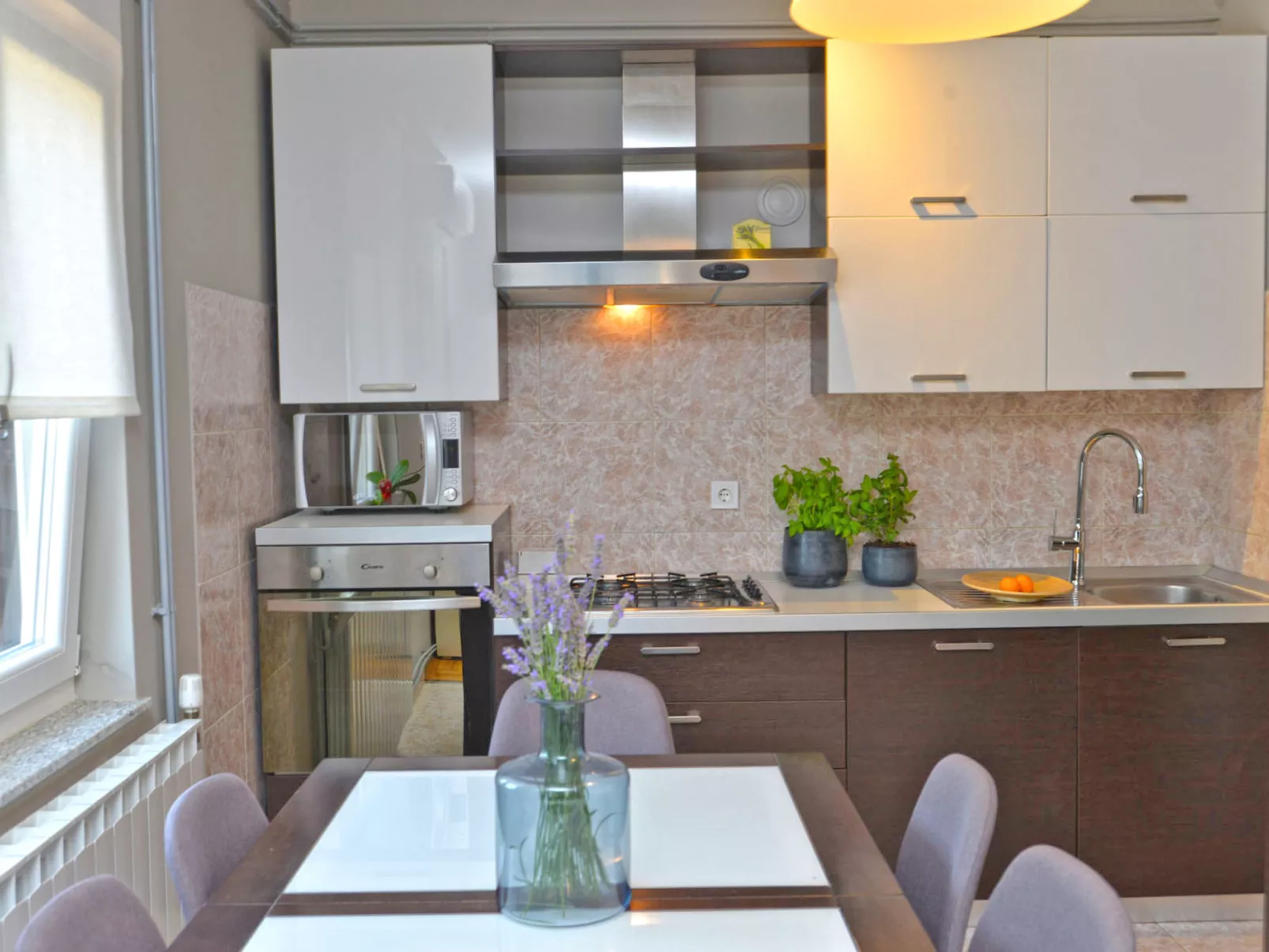 House 2174 - Binnen