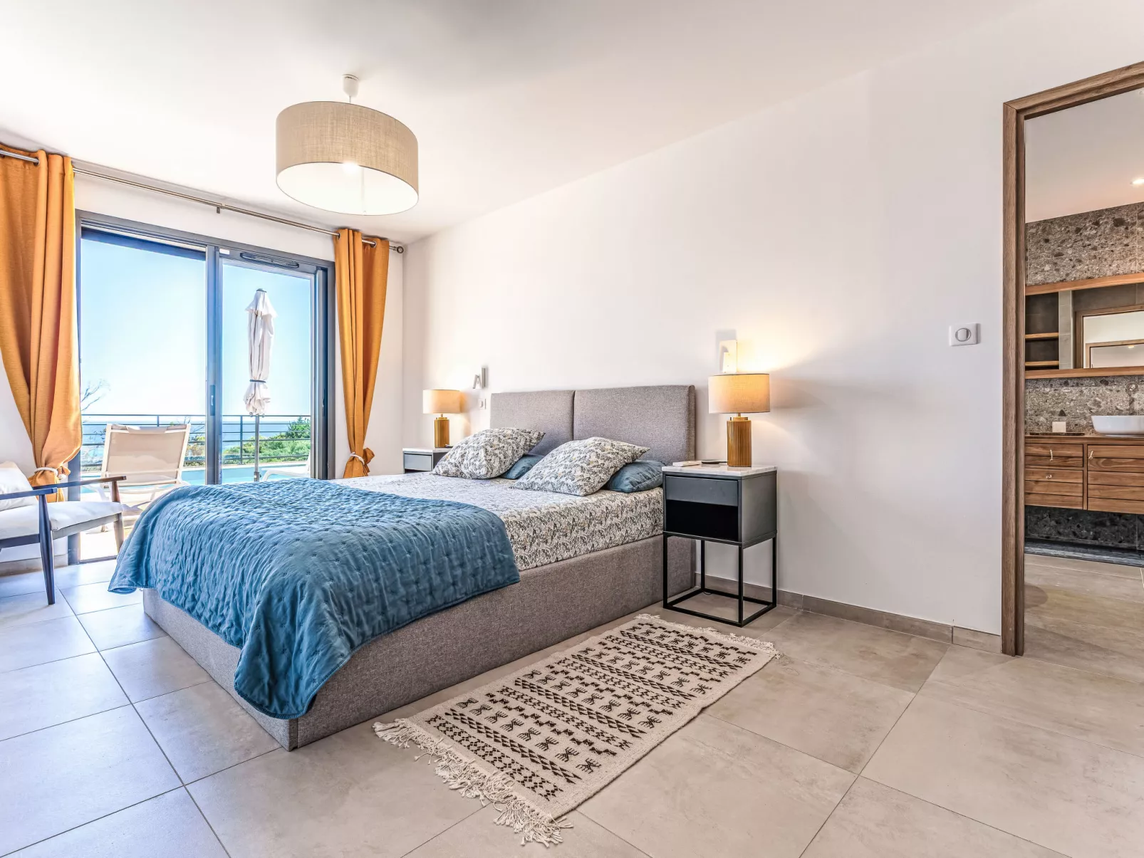 Casa Minà - Binnen