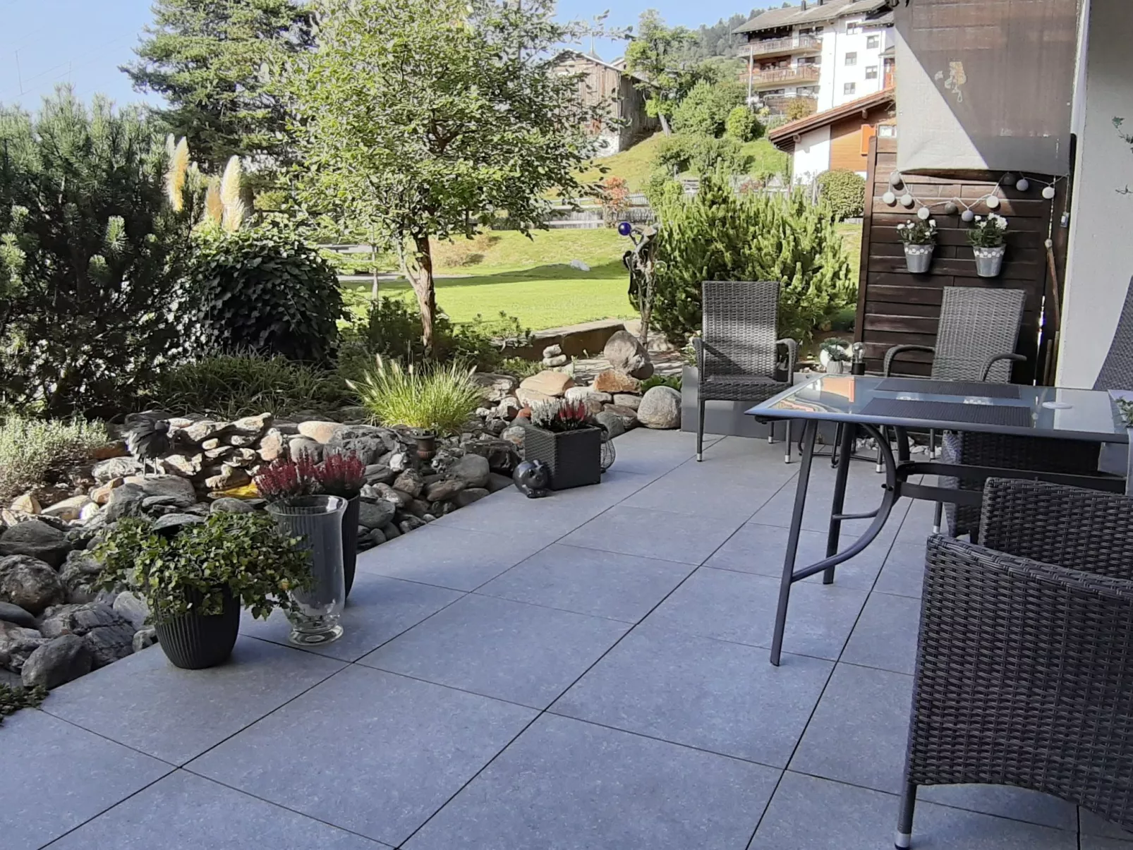 Signinablick, (Laax Dorf). 2.5 Zimmerwohnung, 50m2 für max. 4 Personen - Buiten