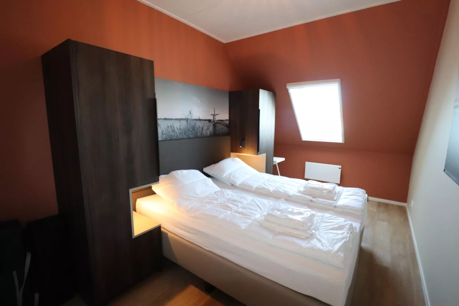 Moderne hoekvilla middenin Friesland - Slaapkamer