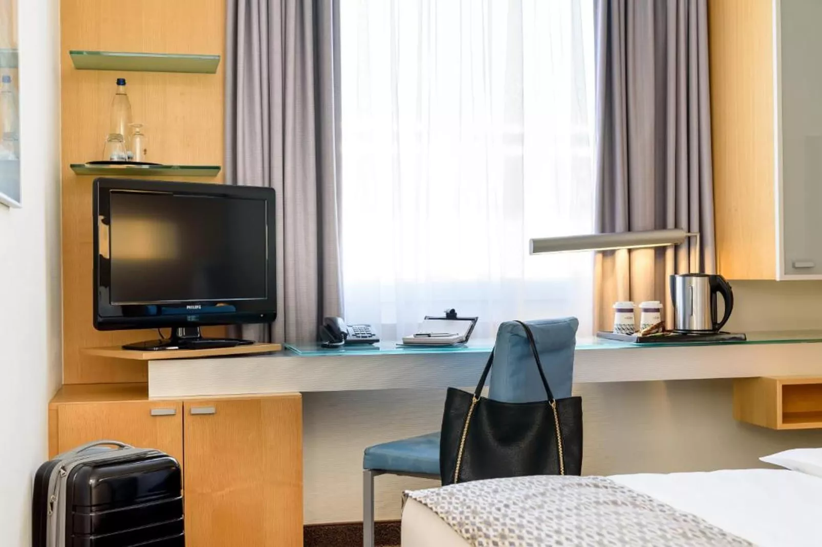 Hotel Düsseldorf - Standard Double Room - Slaapkamer