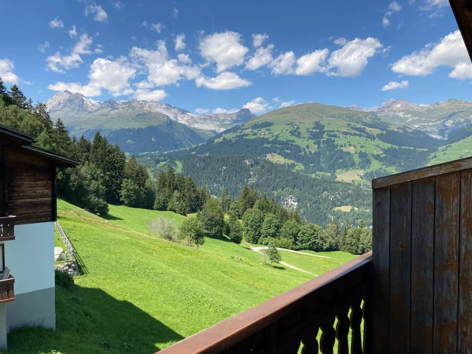Bim Chappeli, Obersaxen-Affeier, (Obersaxen). - Buiten