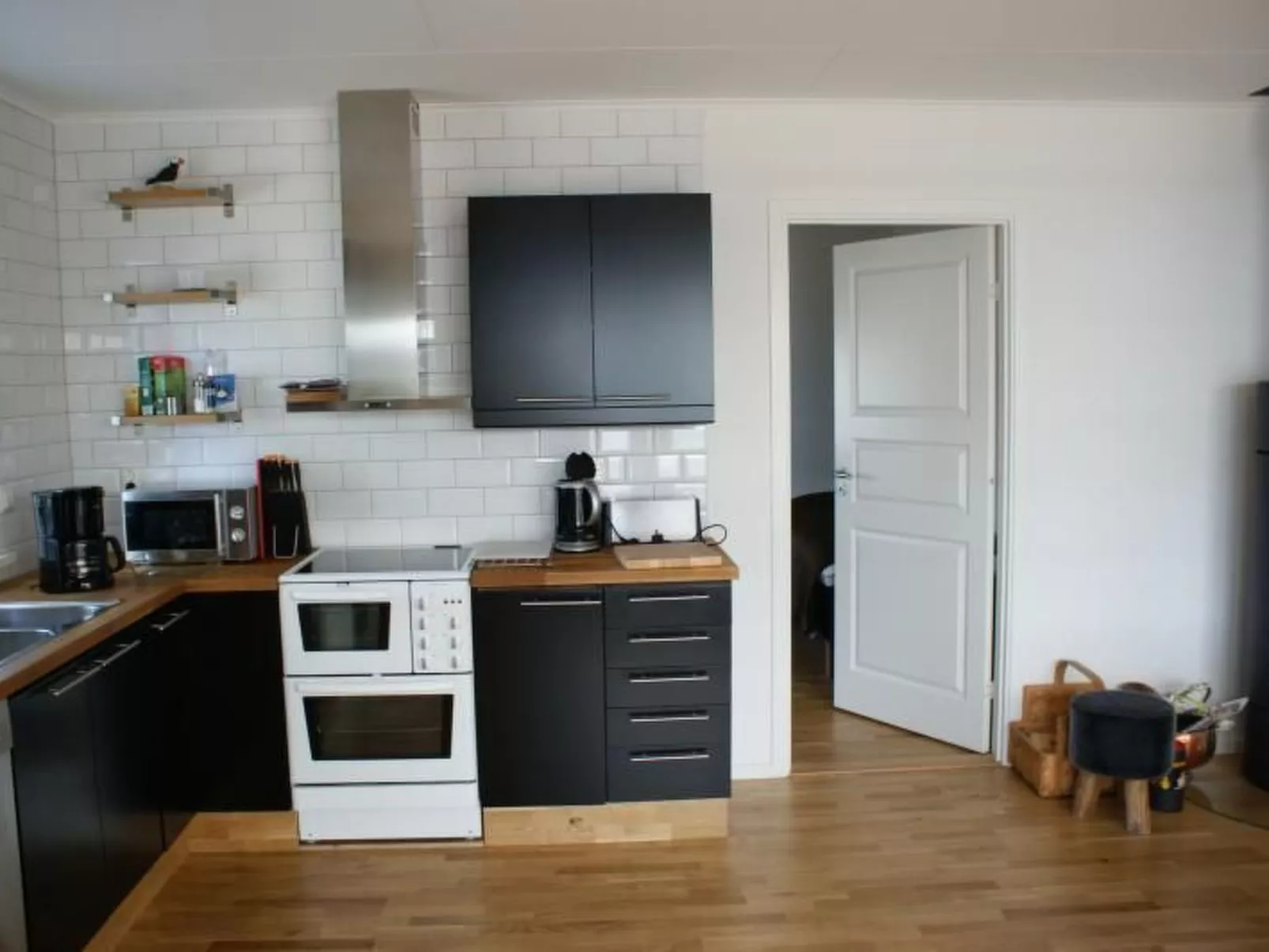 Gemütliches Holzhaus Udden mit eigenem Boot - Binnen