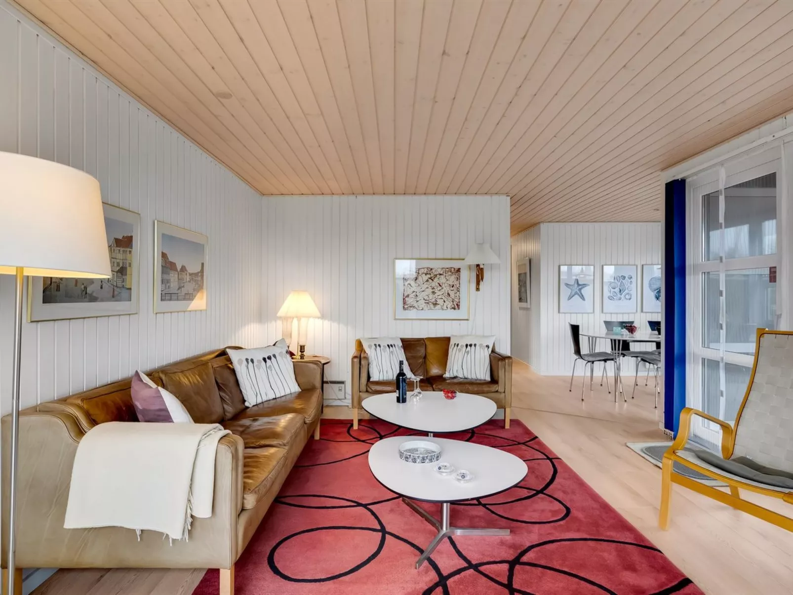 "Pertti" - 400m from the sea - Binnen