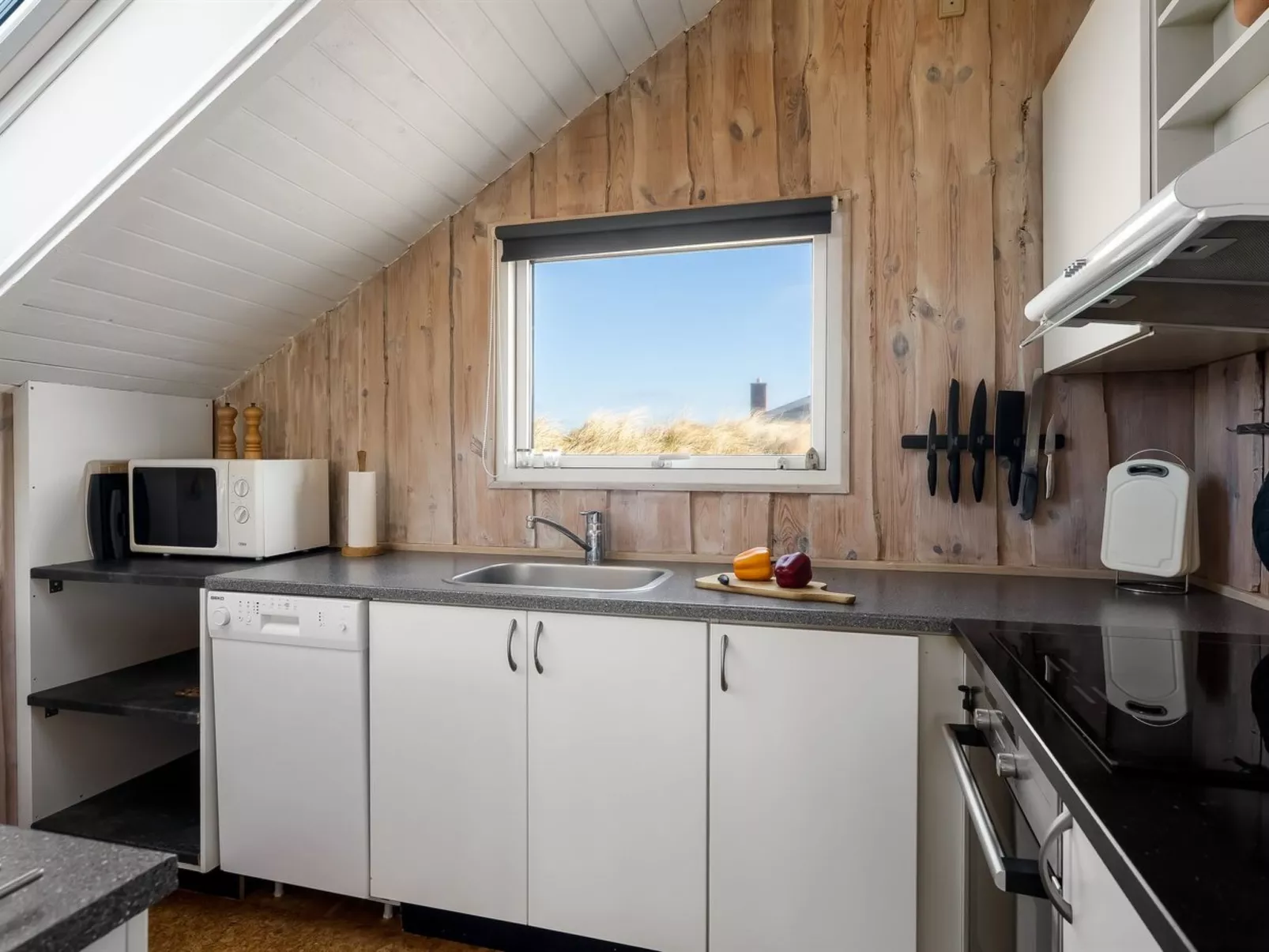 "Mimi" - 120m from the sea - Binnen