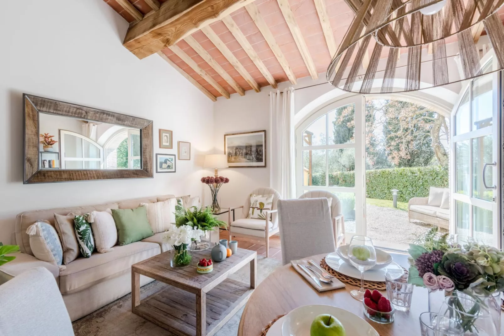 Casa Pinocchio at Borghetto Farmhouse - Woonkamer
